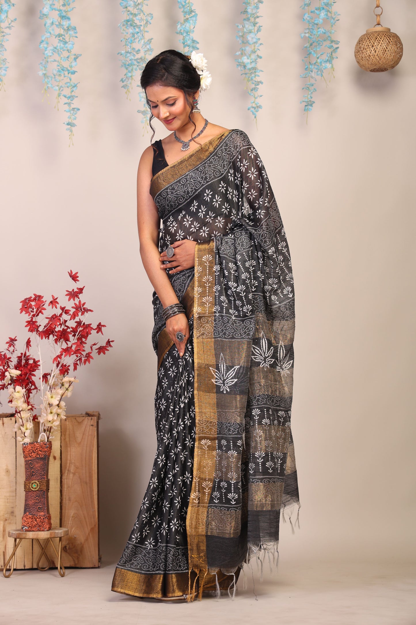 Anuttara Bhagalpuri Black & White Cotton Silk Floral Saree with Unstitched Blouse_AFS1050-FS