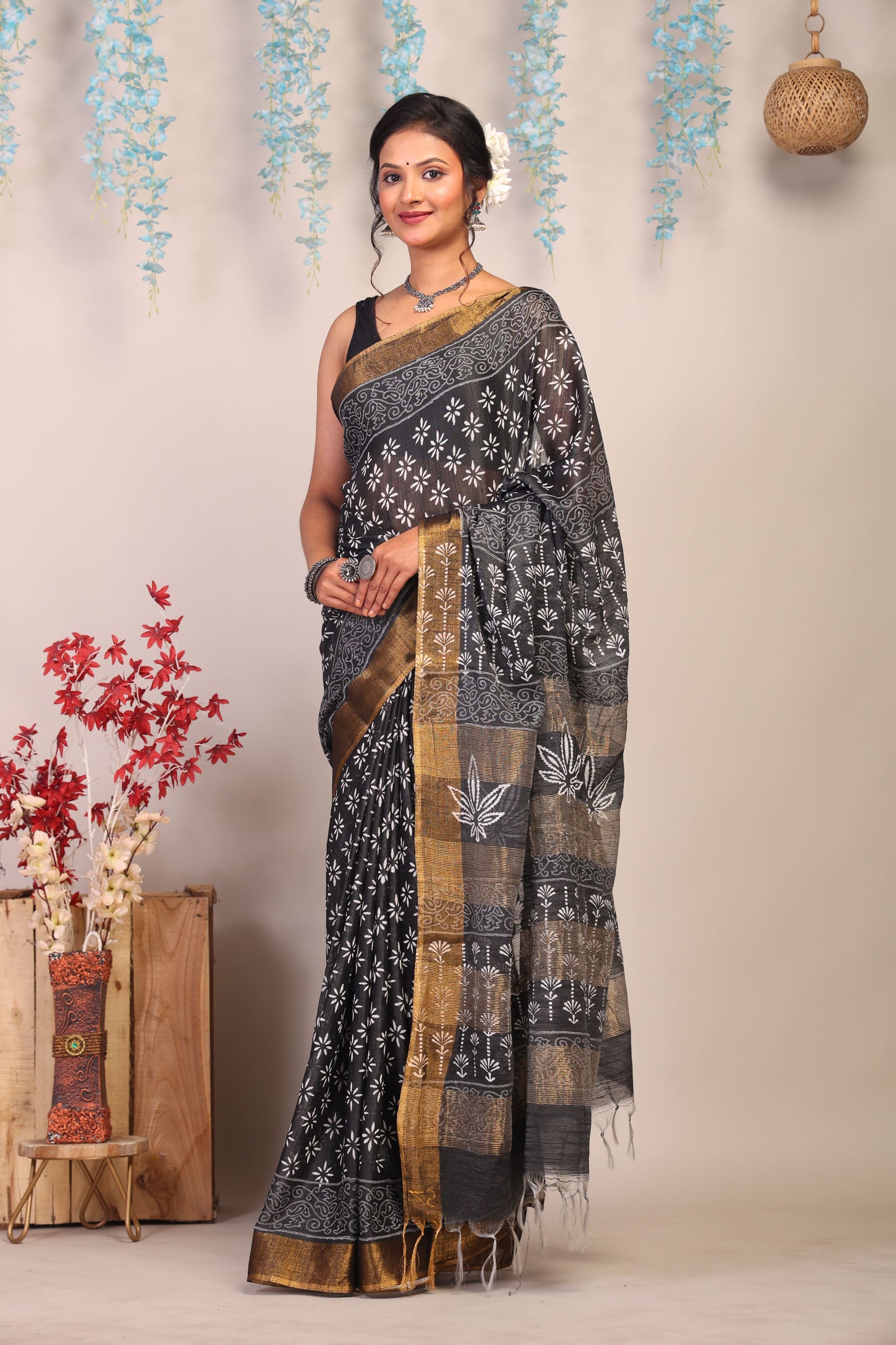 Anuttara Bhagalpuri Black & White Cotton Silk Floral Saree with Unstitched Blouse_AFS1050-FS