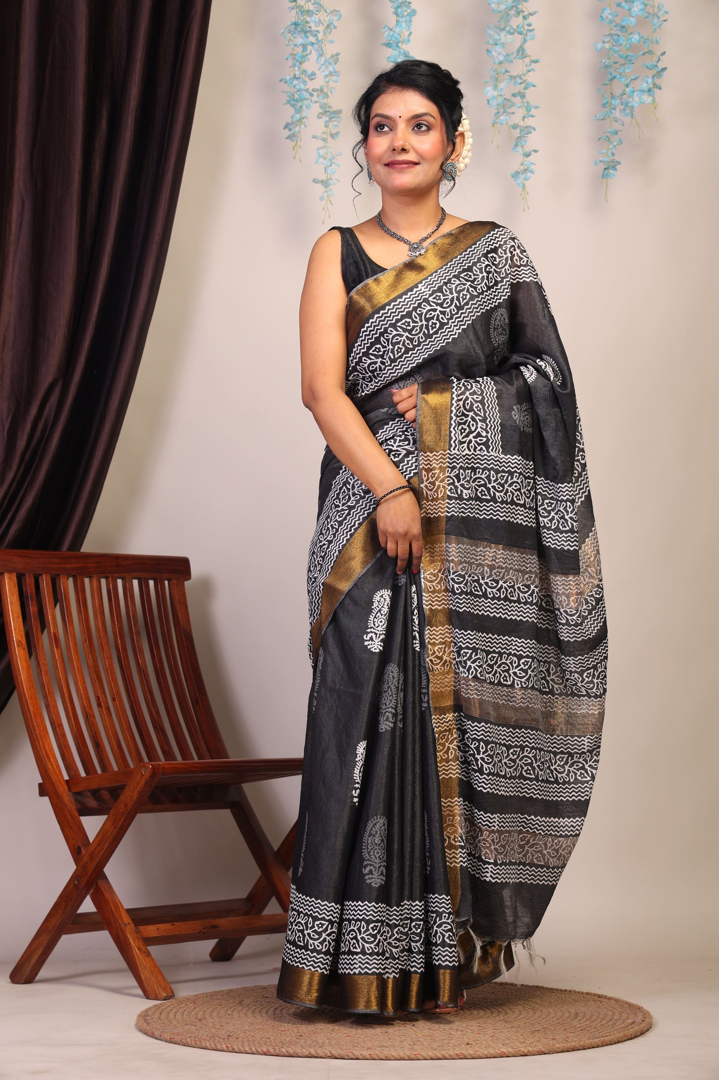 Anuttara Bhagalpuri Black & White Cotton Silk Paisley Saree with Unstitched Blouse_AFS1051-FS