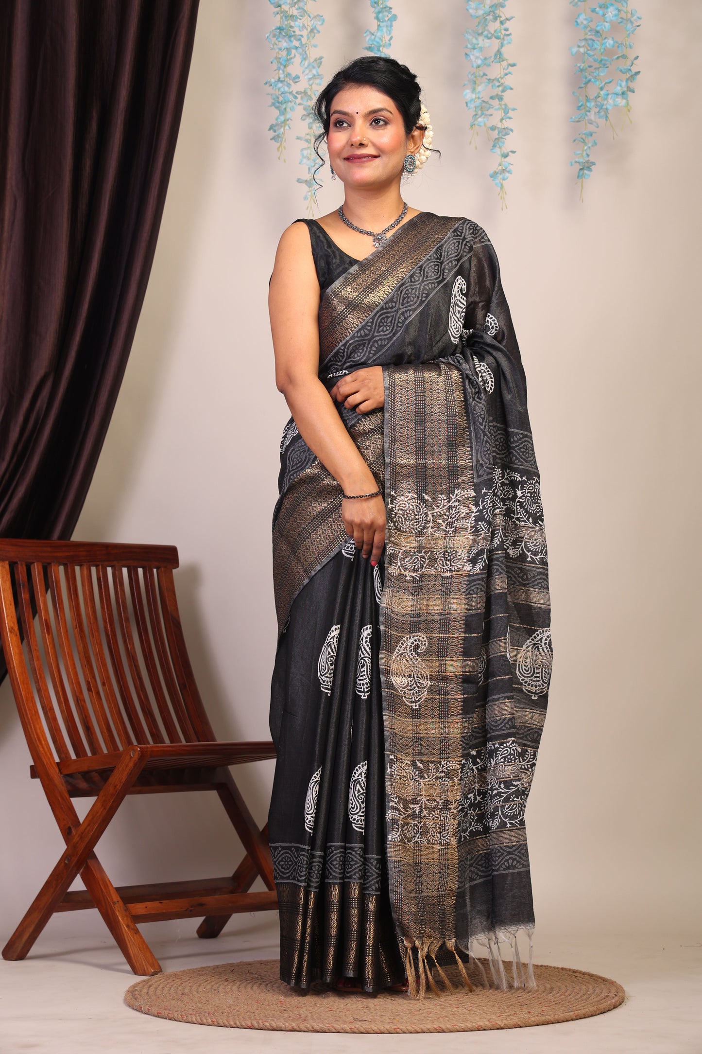Anuttara Bhagalpuri Black & White Cotton Silk Paisley Saree with Unstitched Blouse_AFS1055-FS