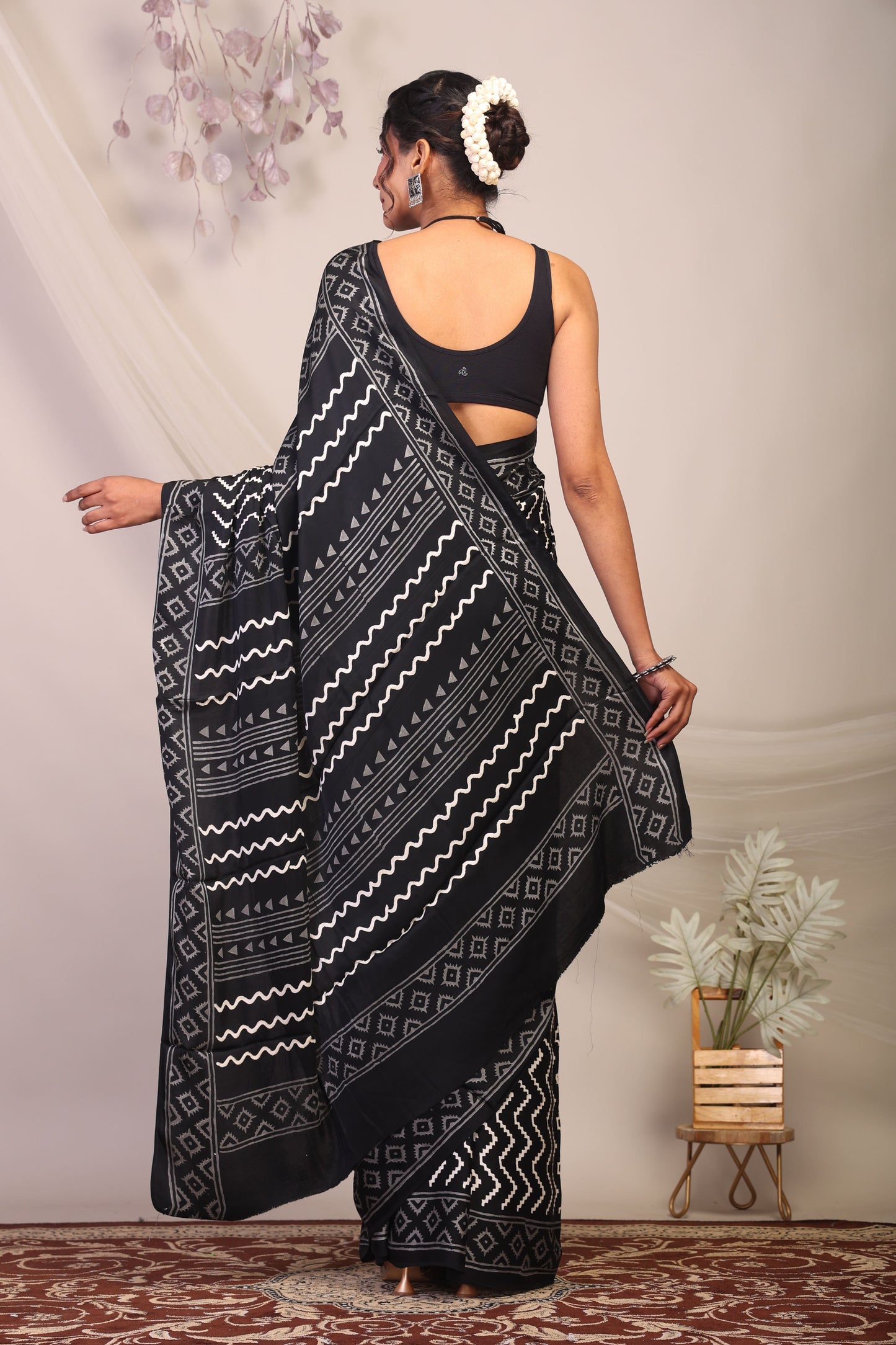 Anuttara Bhagalpuri Black & White Modal Silk Chevron/Zig Zag Saree with Unstitched Blouse_AFS1135-FS