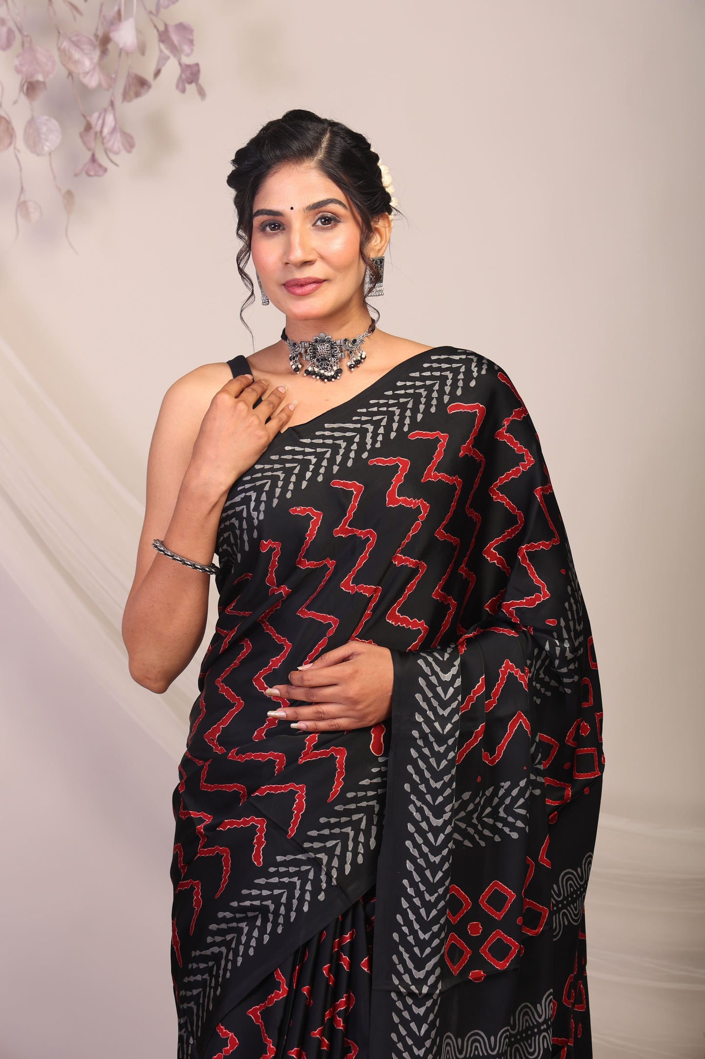 Anuttara Bhagalpuri Black & Red Modal Silk Chevron/Zig Zag Saree with Unstitched Blouse_AFS1140-FS