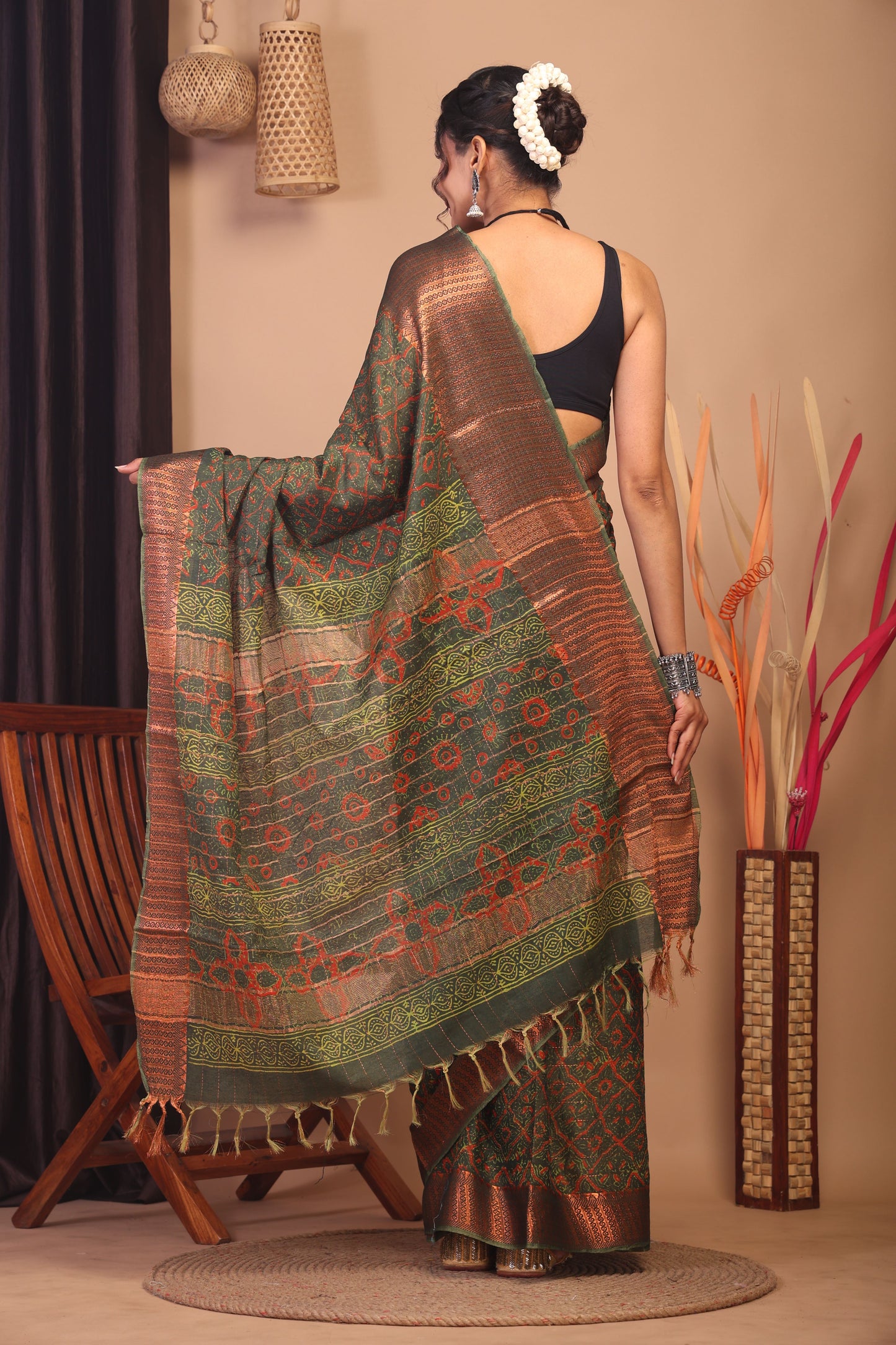 Anuttara Bhagalpuri Green Cotton Silk Floral Saree with Unstitched Blouse_AFS1147-FS