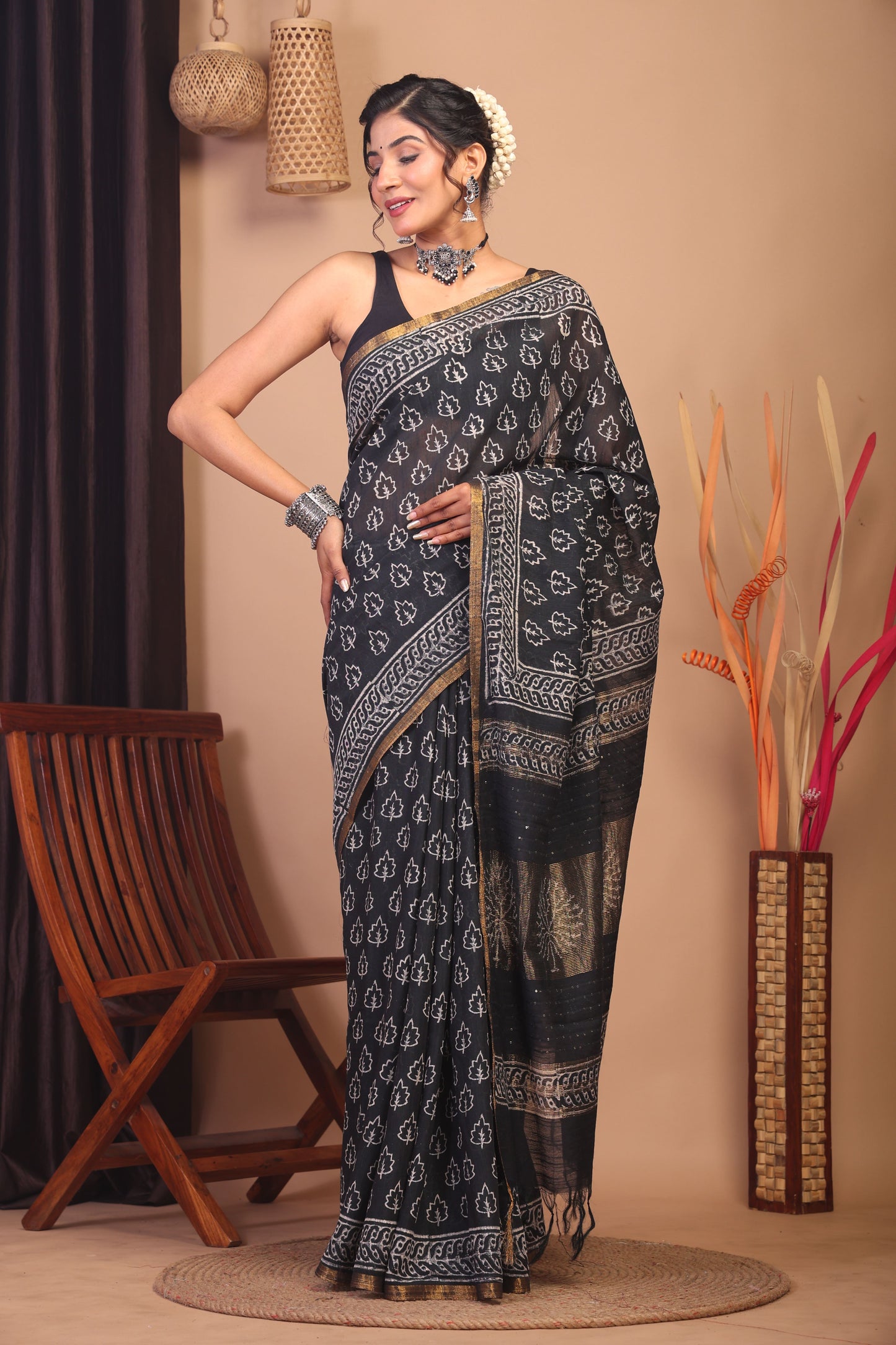 Anuttara Bhagalpuri Black & White Cotton Silk Floral Saree with Unstitched Blouse_AFS1150-FS