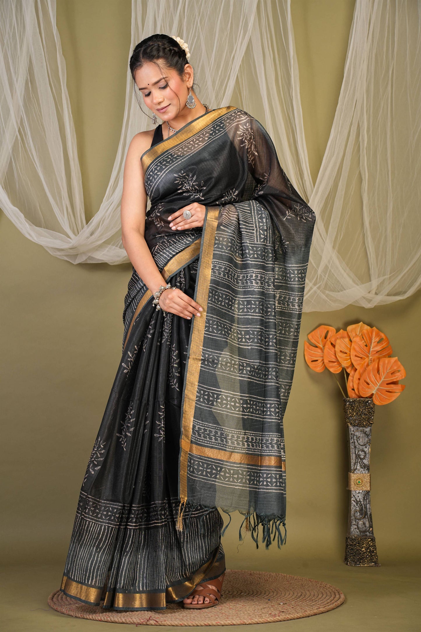 Anuttara Bhagalpuri Black::Grey Kota Doria Floral Saree with Unstitched Blouse_AFS1347-FS