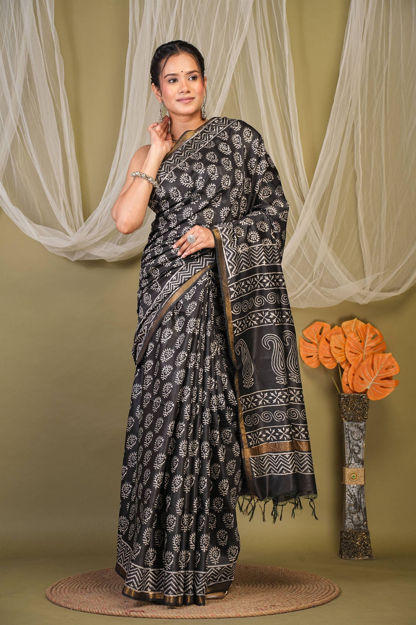 Anuttara Bhagalpuri Black Cotton Silk Floral, Paisley Saree with Unstitched Blouse_AFS1362-FS