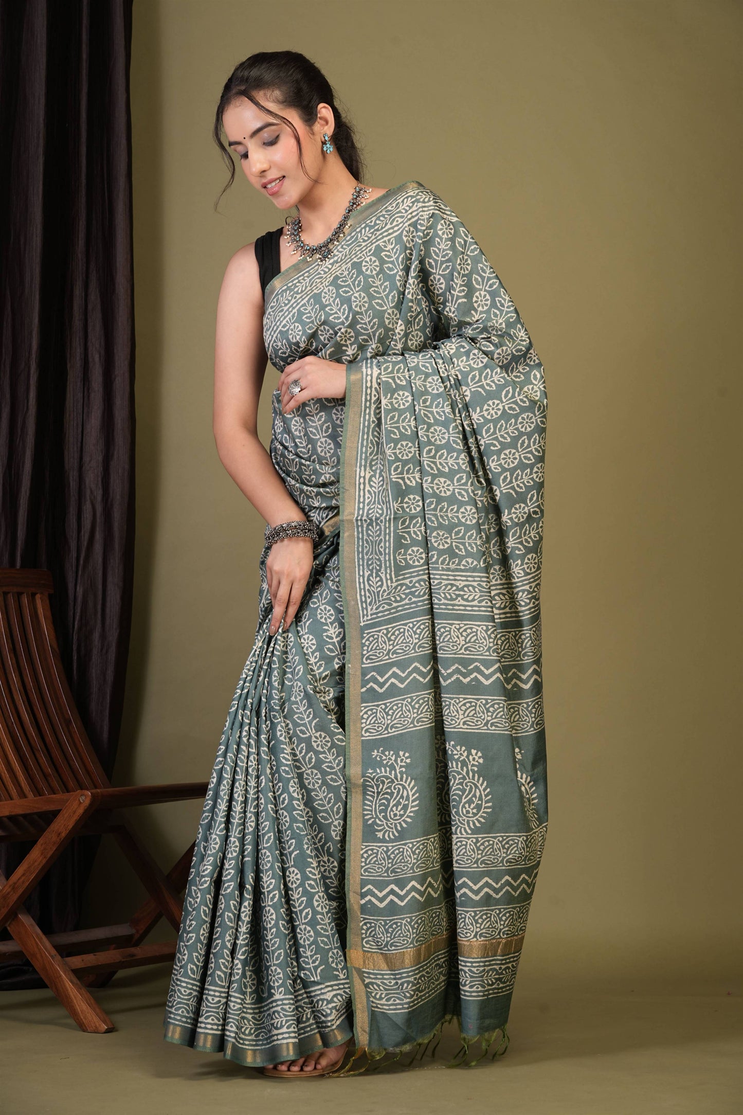 Anuttara Bhagalpuri Green Teal Cotton Silk Floral Saree with Unstitched Blouse_AFS1367-FS
