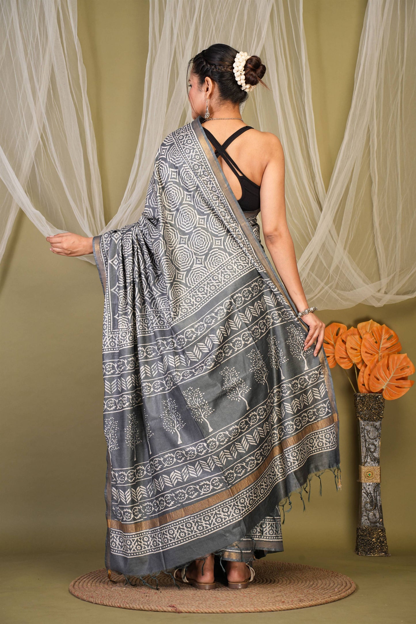 Anuttara Bhagalpuri Grey Cotton Silk Abstract, Floral Saree with Unstitched Blouse_AFS1371-FS