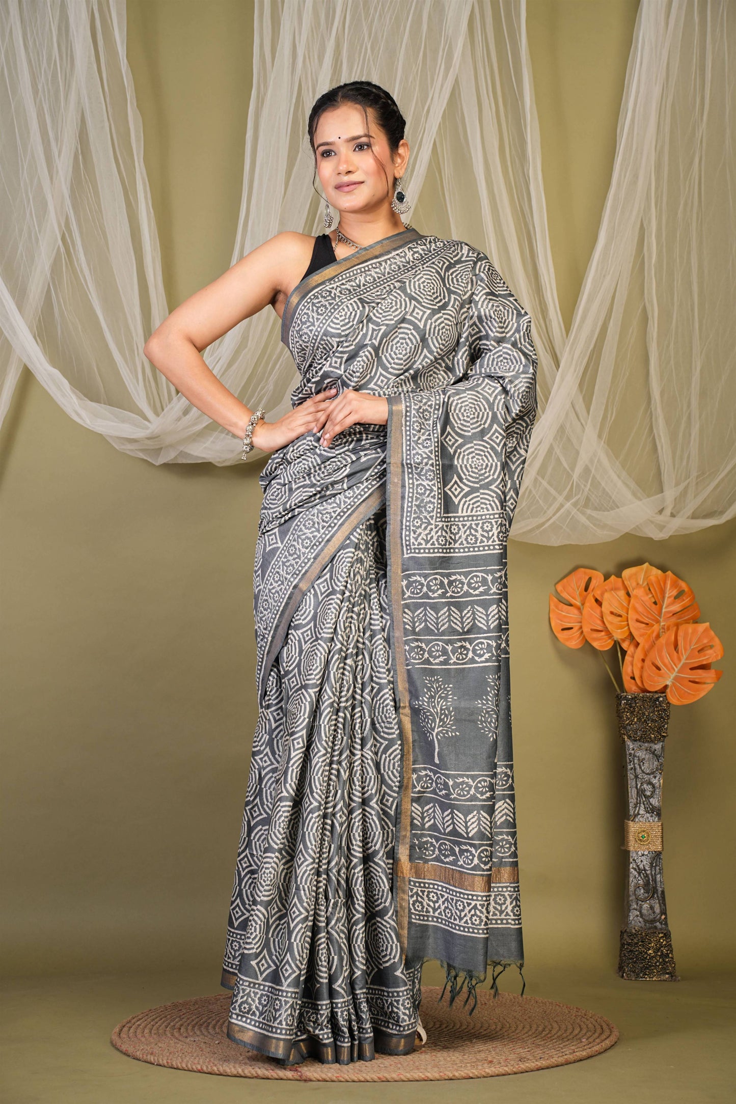 Anuttara Bhagalpuri Grey Cotton Silk Abstract, Floral Saree with Unstitched Blouse_AFS1371-FS