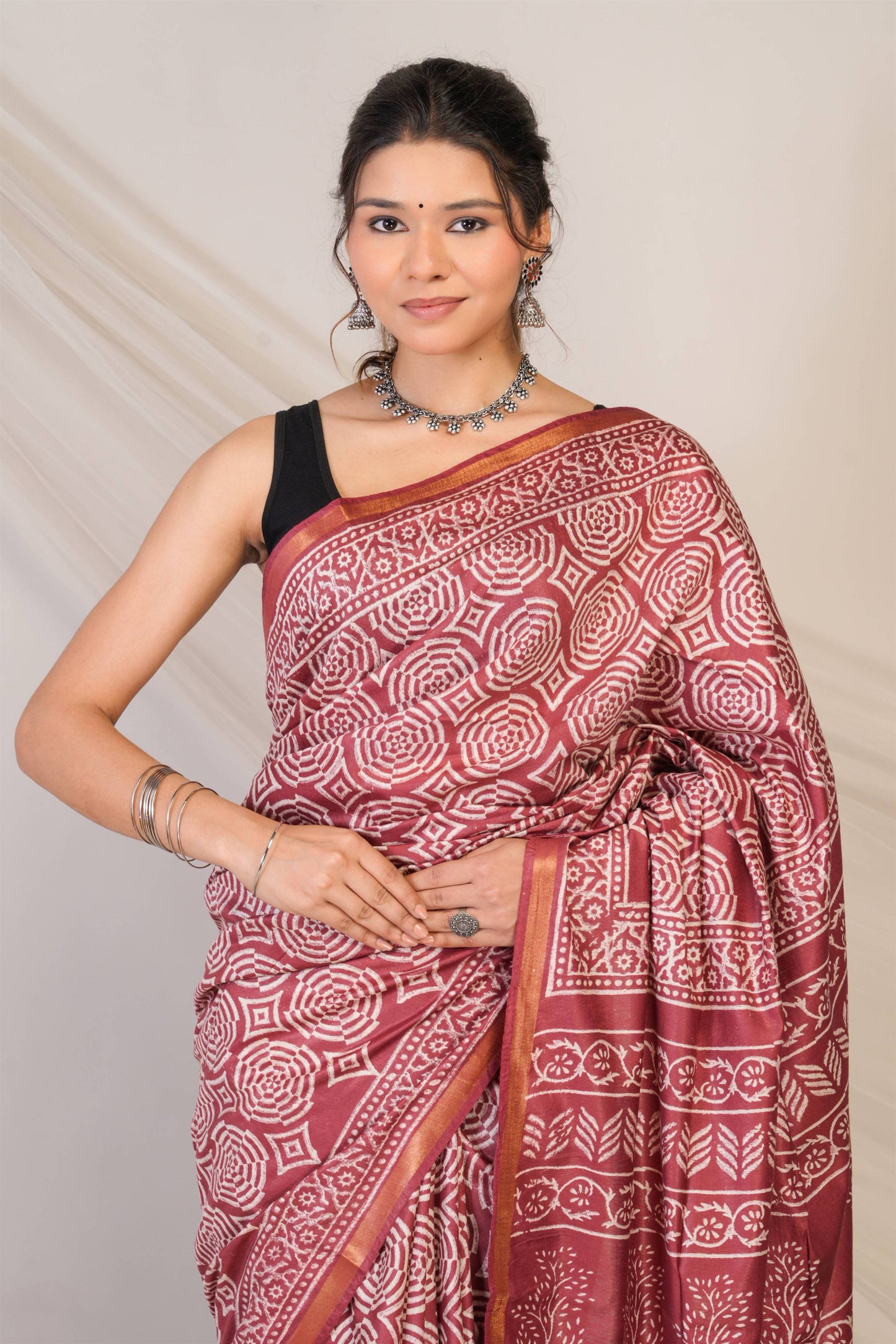 Anuttara Bhagalpuri Maroon Cotton Silk Abstract, Floral Saree with Unstitched Blouse_AFS1373-FS