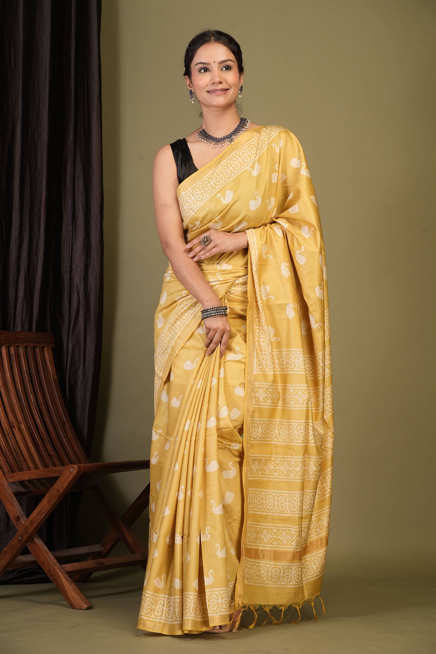 Anuttara Bhagalpuri Mustard Cotton Silk Animal (Duck Print) Saree with Unstitched Blouse_AFS1374-FS
