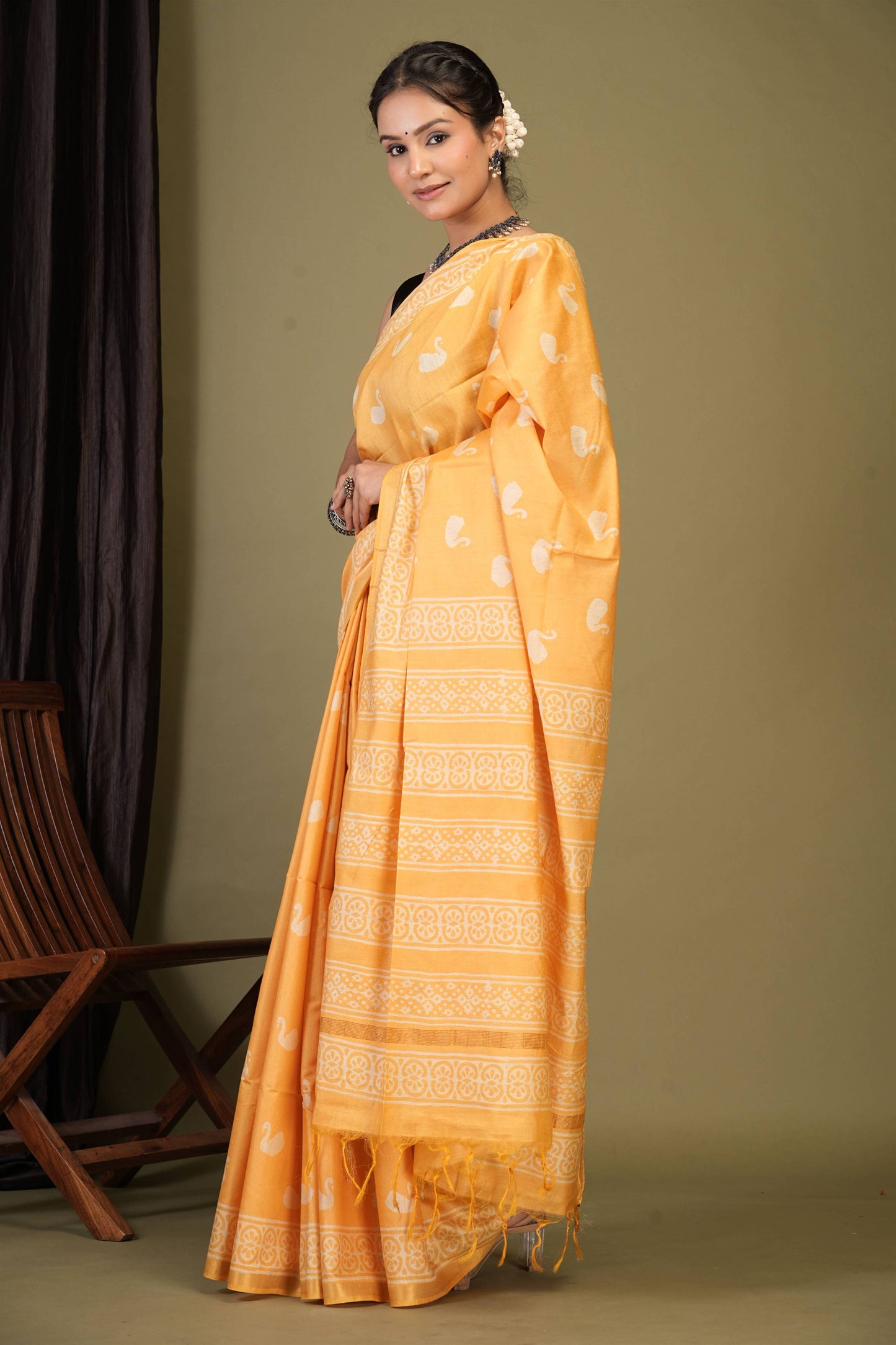 Anuttara Bhagalpuri Yellow Cotton Silk Animal (Duck Print) Saree with Unstitched Blouse_AFS1375-FS