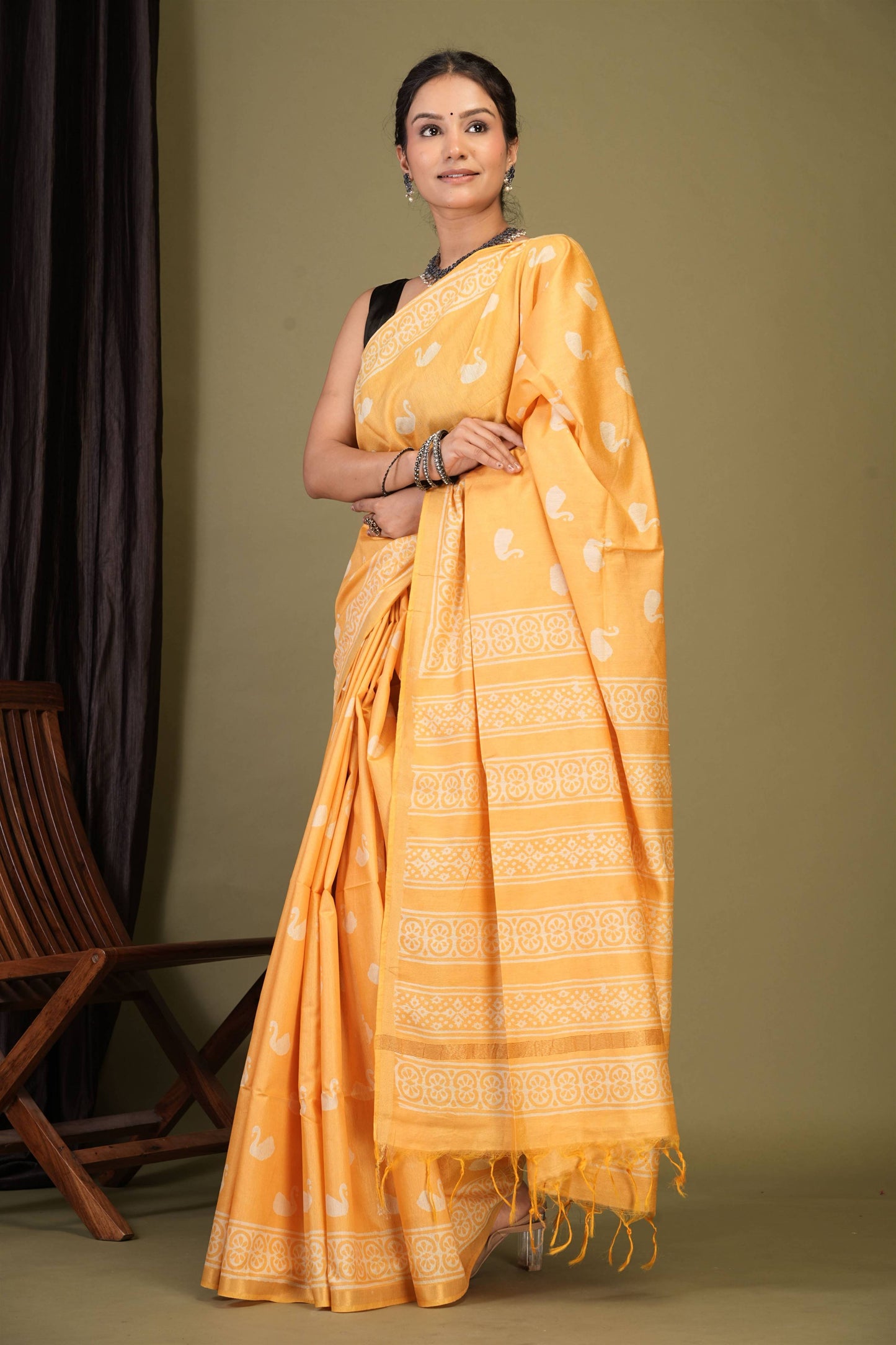 Anuttara Bhagalpuri Yellow Cotton Silk Animal (Duck Print) Saree with Unstitched Blouse_AFS1375-FS