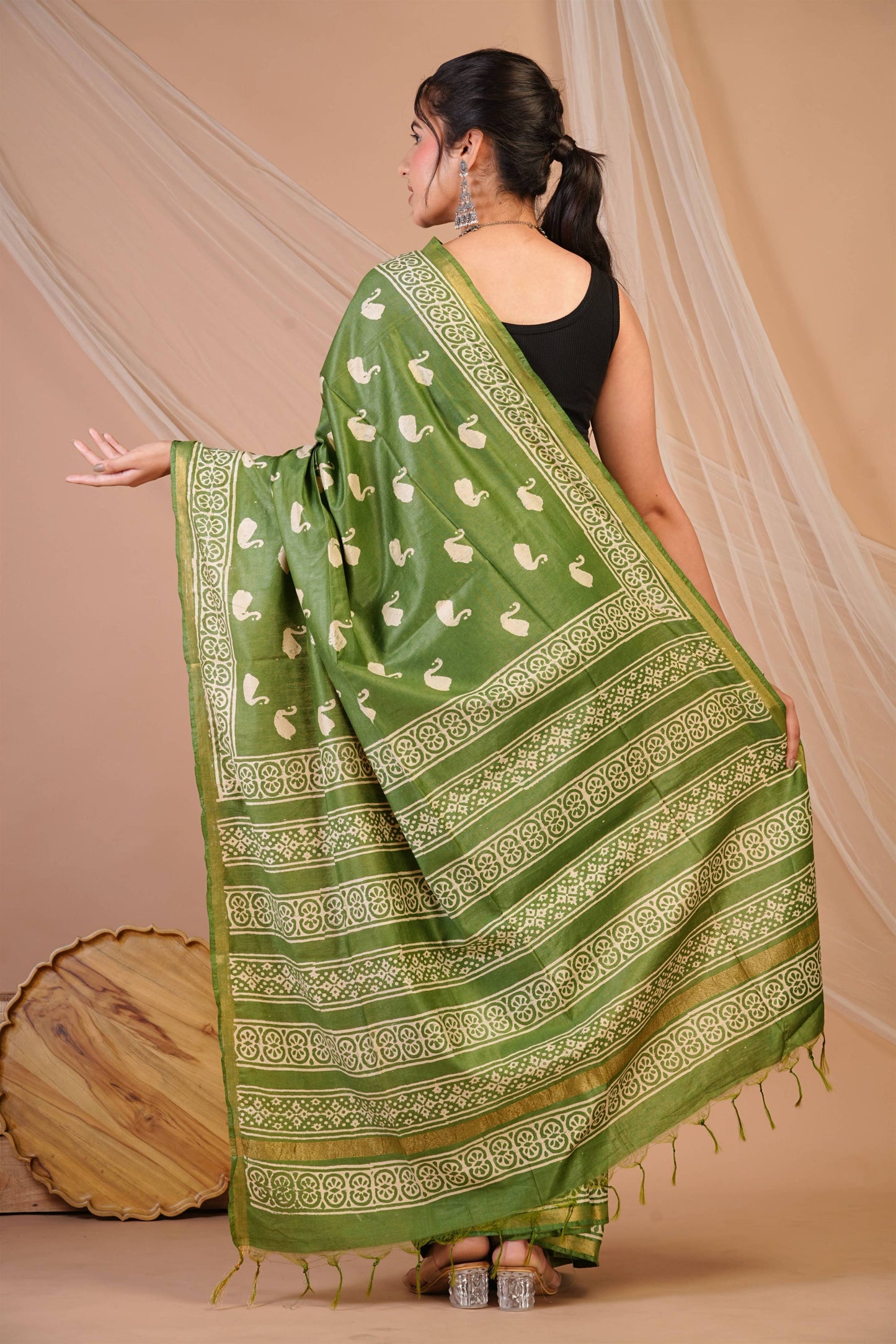 Anuttara Bhagalpuri Dark Green Cotton Silk Animal (Duck Print) Saree with Unstitched Blouse_AFS1376-FS