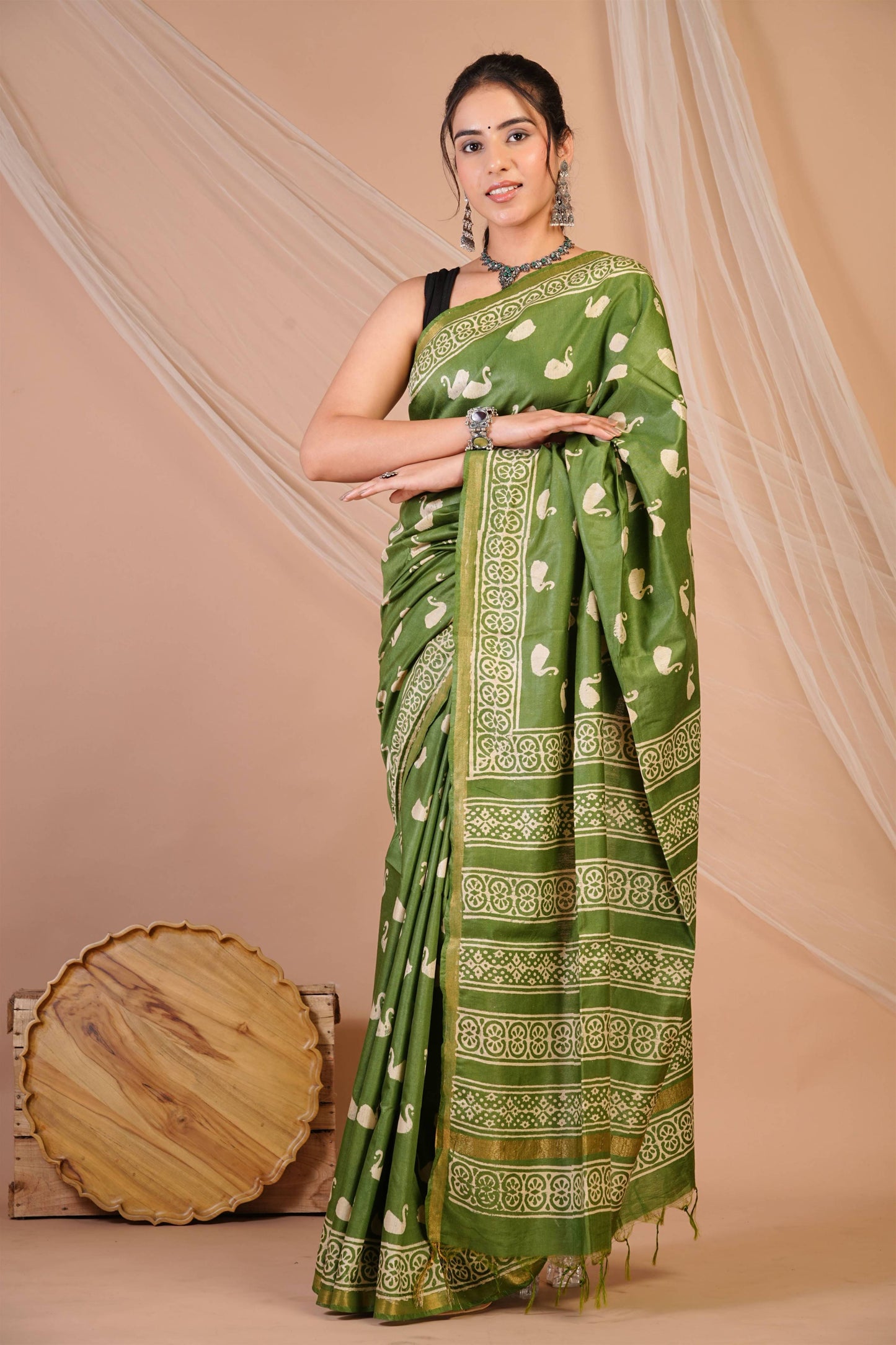 Anuttara Bhagalpuri Dark Green Cotton Silk Animal (Duck Print) Saree with Unstitched Blouse_AFS1376-FS