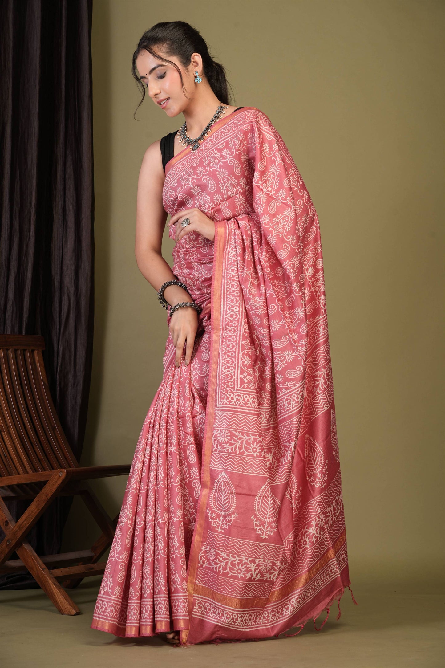 Anuttara Bhagalpuri Rouge Pink Cotton Silk Paisley, Floral Saree with Unstitched Blouse_AFS1387-FS