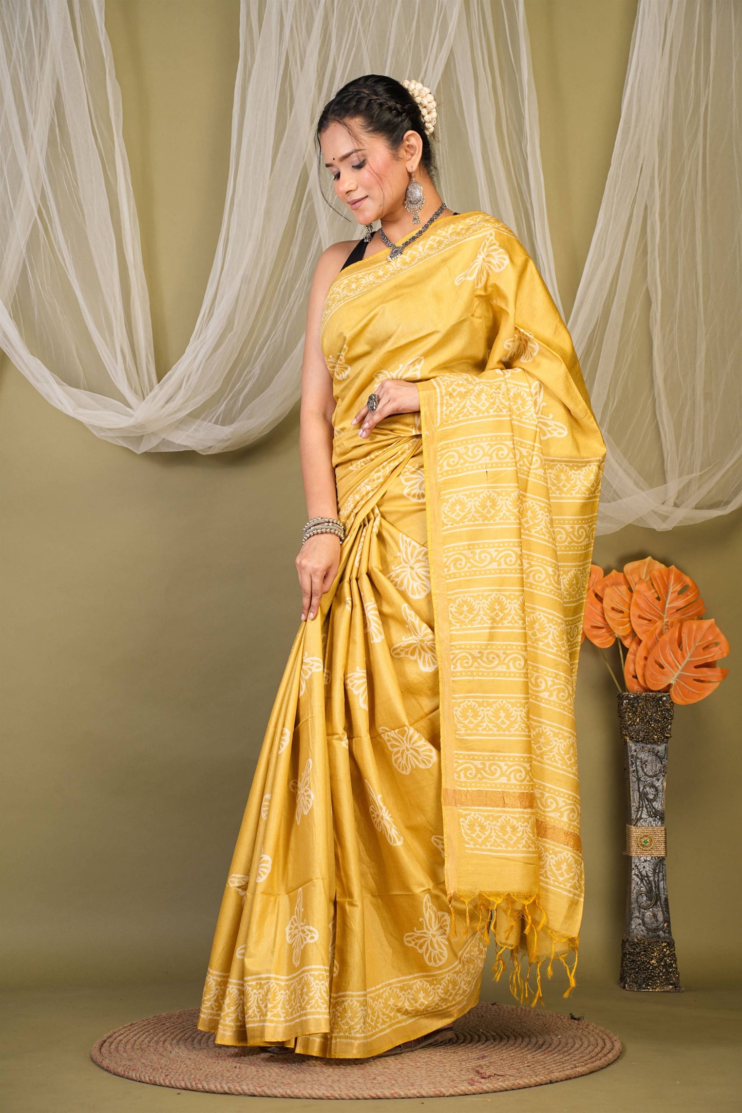 Anuttara Bhagalpuri Olive Green Cotton Silk Animal (Butterfly Print) Saree with Unstitched Blouse_AFS1397-FS