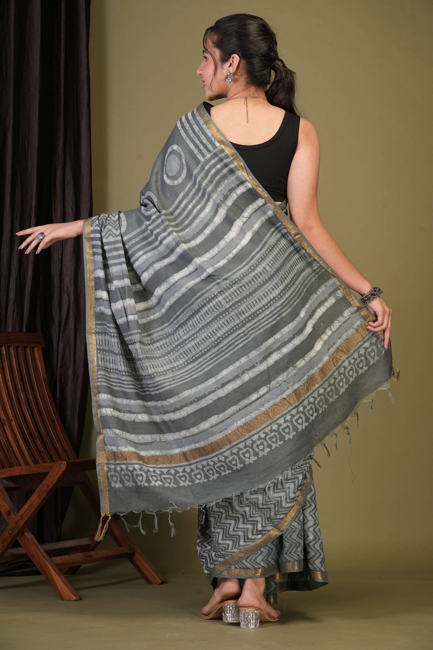 Anuttara Bhagalpuri Grey Cotton Silk Dabu Print (Hand Block) Saree with Unstitched Blouse_AFS1409-FS