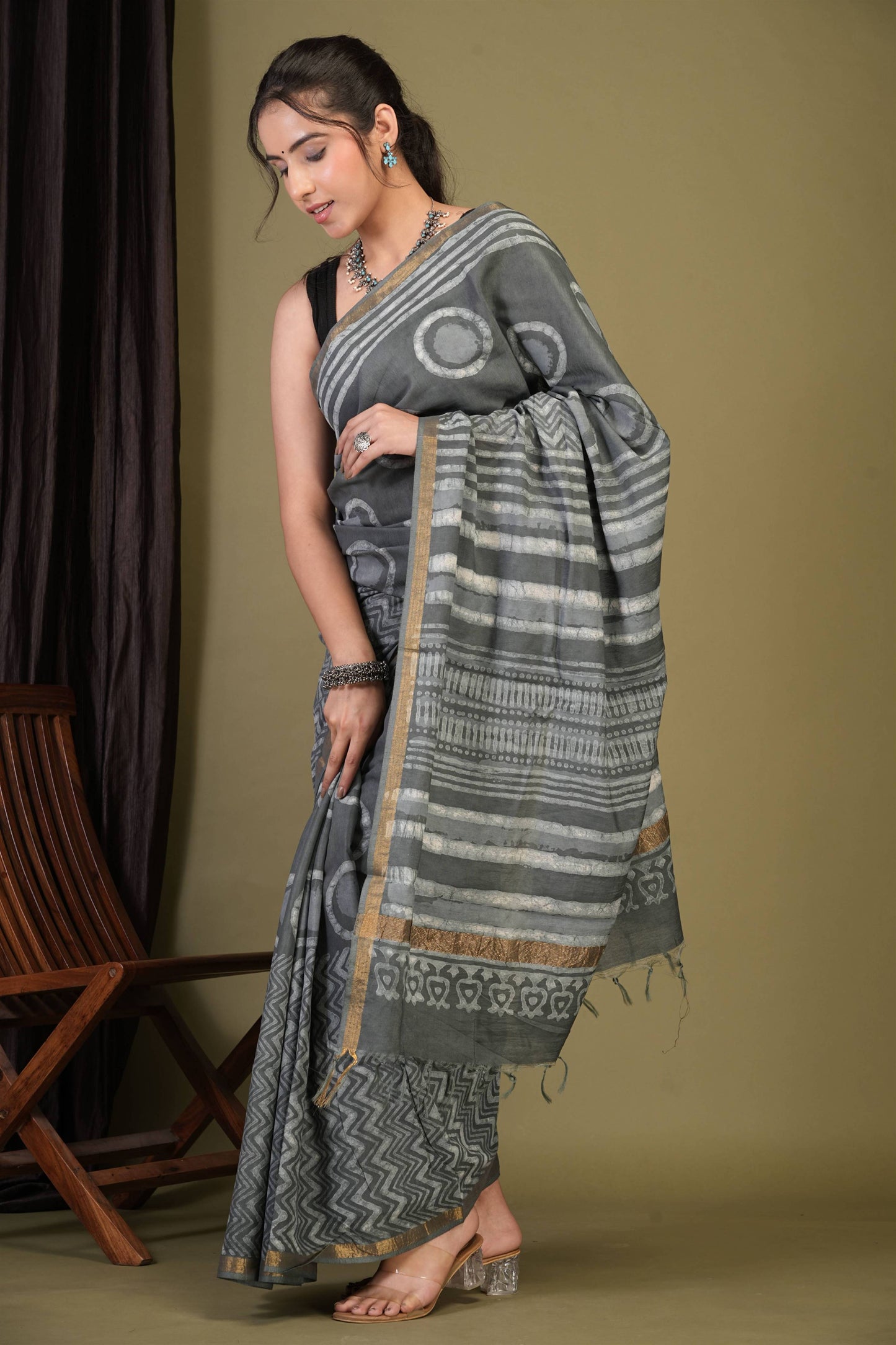 Anuttara Bhagalpuri Grey Cotton Silk Dabu Print (Hand Block) Saree with Unstitched Blouse_AFS1409-FS