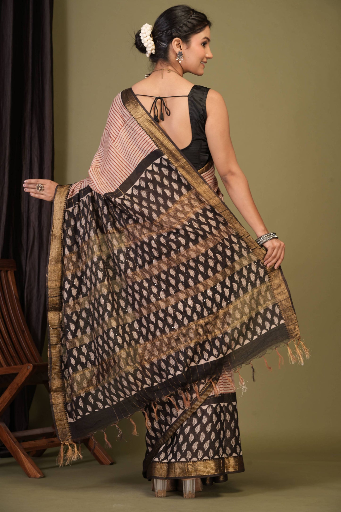 Anuttara Bhagalpuri Multicolor Cotton Silk Stripe, Floral Saree with Unstitched Blouse_AFS1418-FS