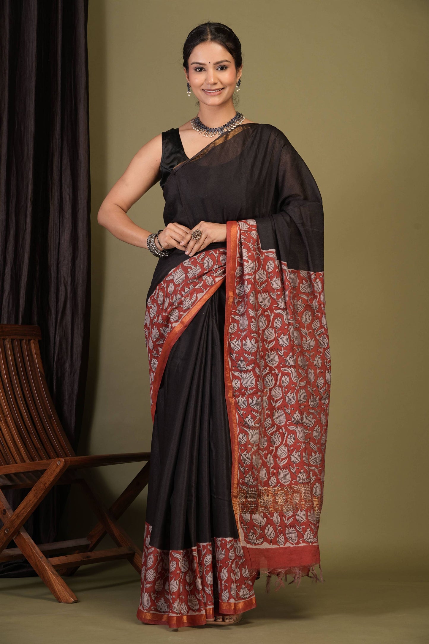 Anuttara Bhagalpuri Black::Red Cotton Silk (Art Silk) Floral Saree with Unstitched Blouse_AFS1452-FS