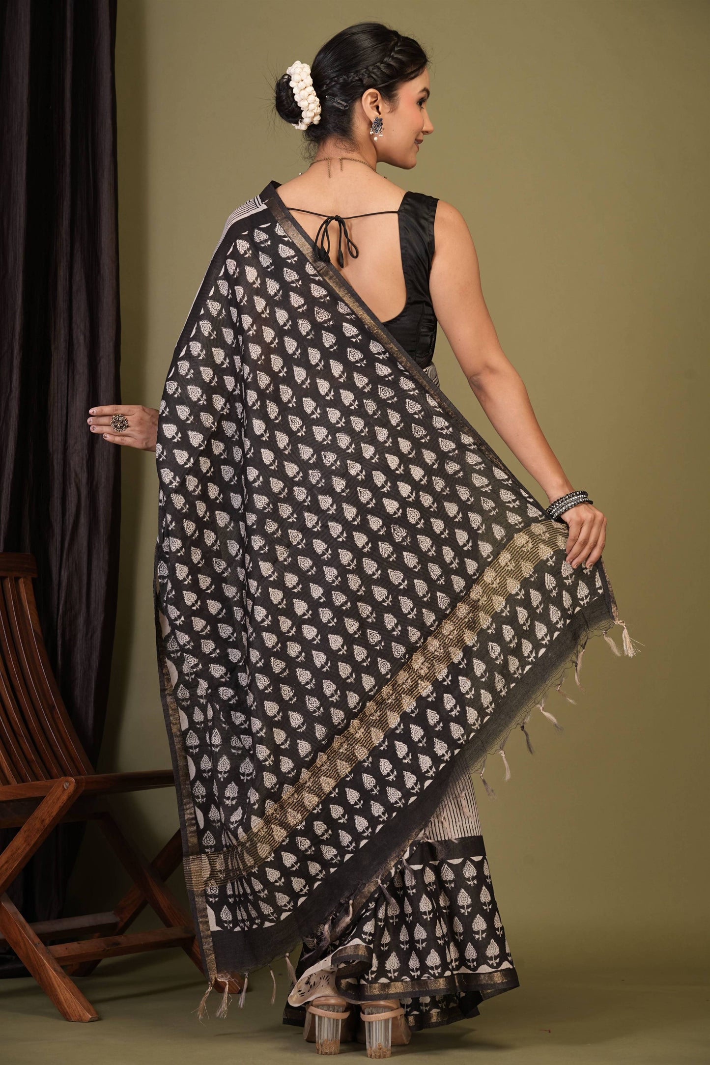 Anuttara Bhagalpuri Black::White Cotton Silk (Art Silk) Stripe, Floral Saree with Unstitched Blouse_AFS1453-FS