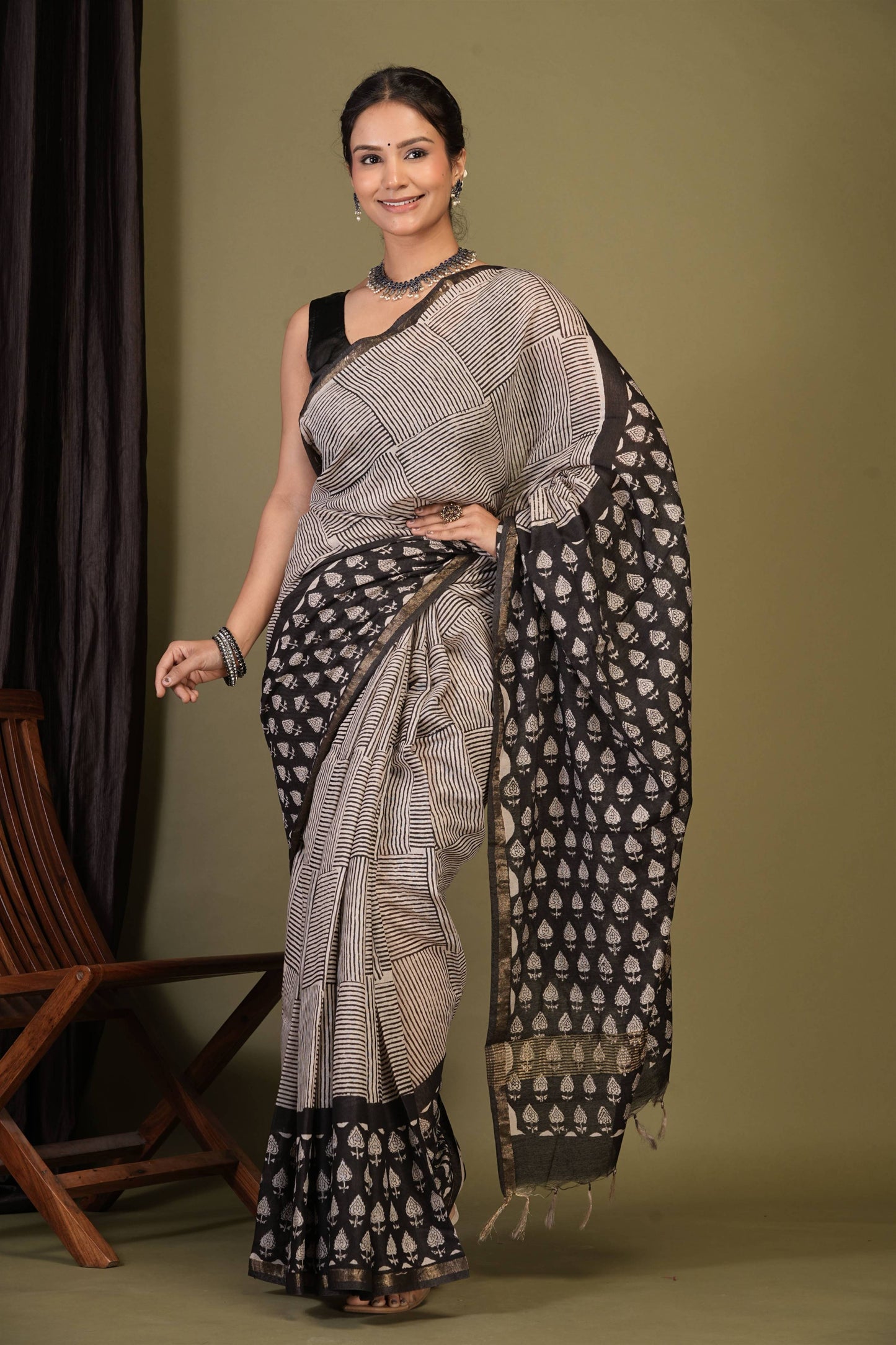 Anuttara Bhagalpuri Black::White Cotton Silk (Art Silk) Stripe, Floral Saree with Unstitched Blouse_AFS1453-FS