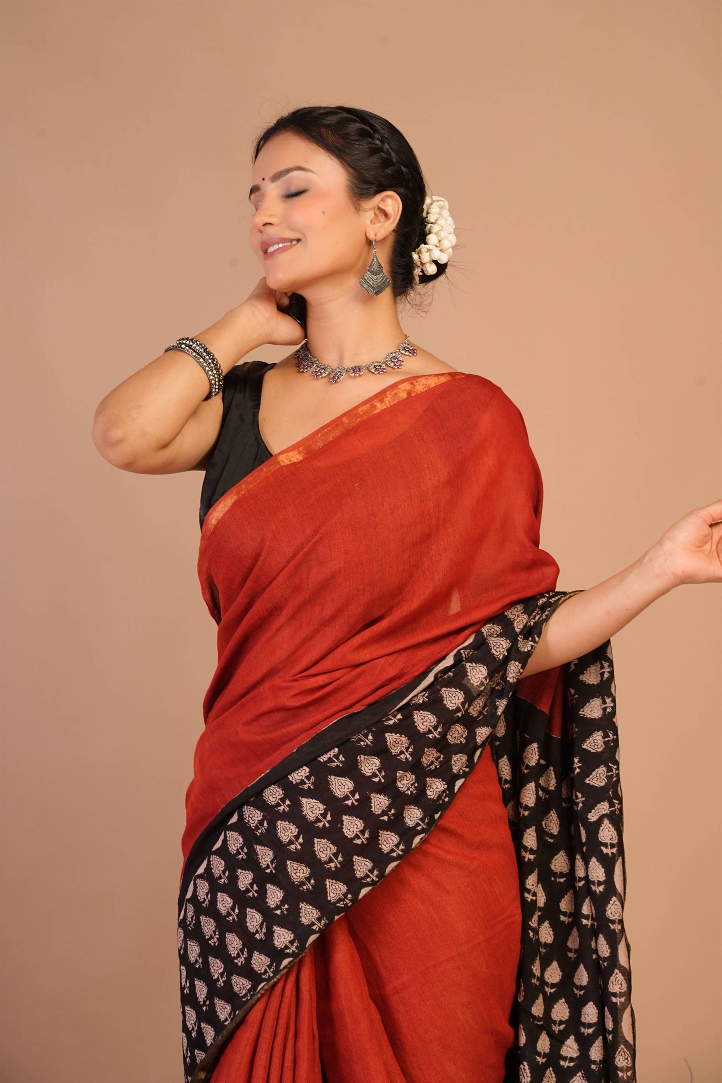 Anuttara Bhagalpuri Red::Black Cotton Silk (Art Silk) Floral Saree with Unstitched Blouse_AFS1454-FS