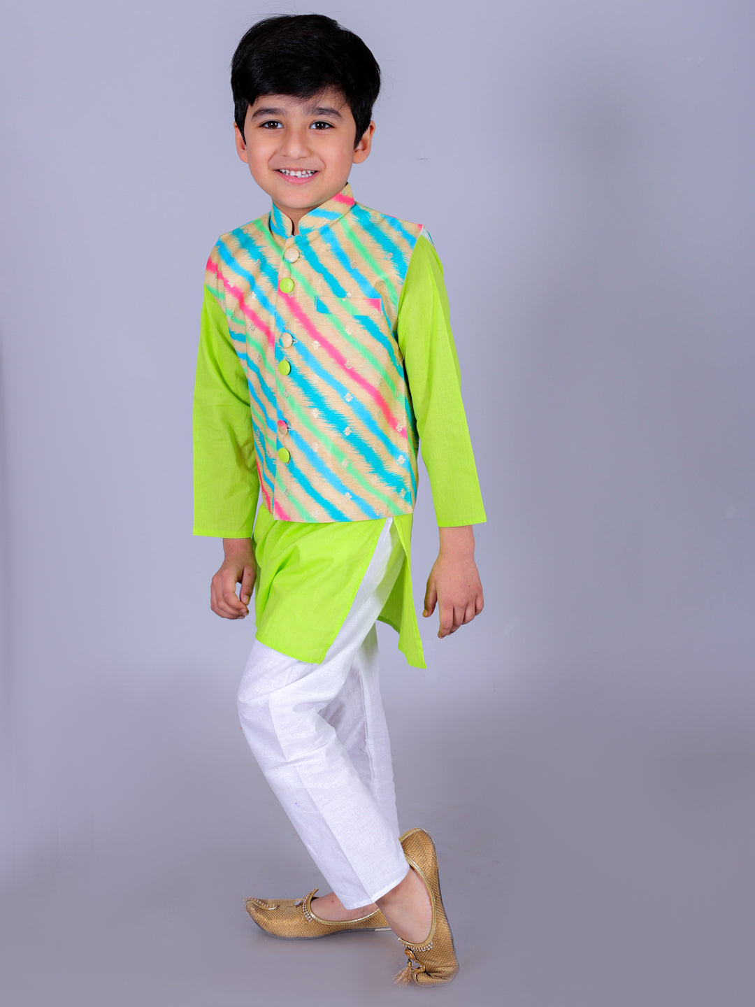 Anuttara Parrot Green Cotton Blend Straight Kurta Waistcoat & Pyjama Set_FJB1016