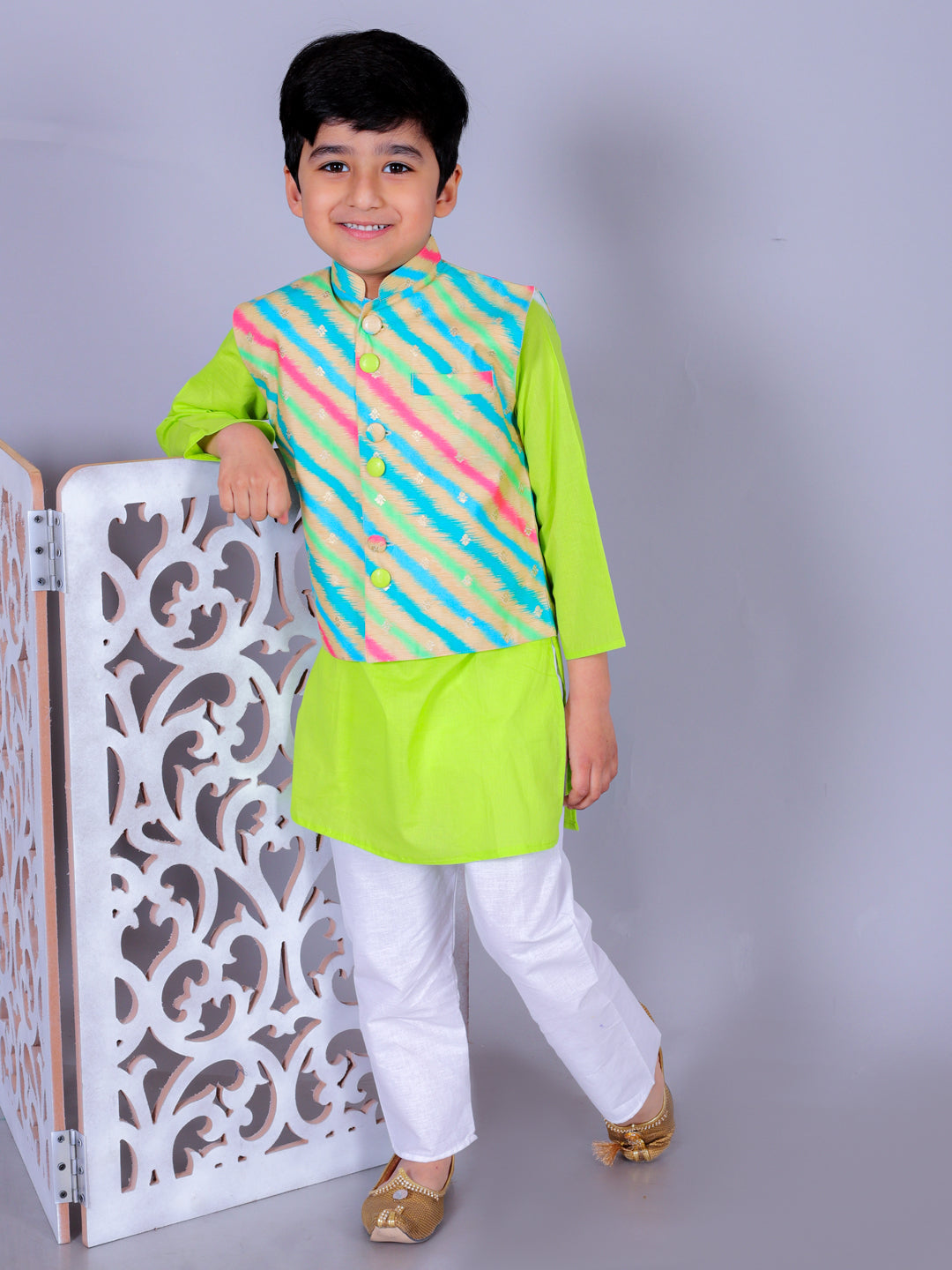 Anuttara Parrot Green Cotton Blend Straight Kurta Waistcoat & Pyjama Set_FJB1016