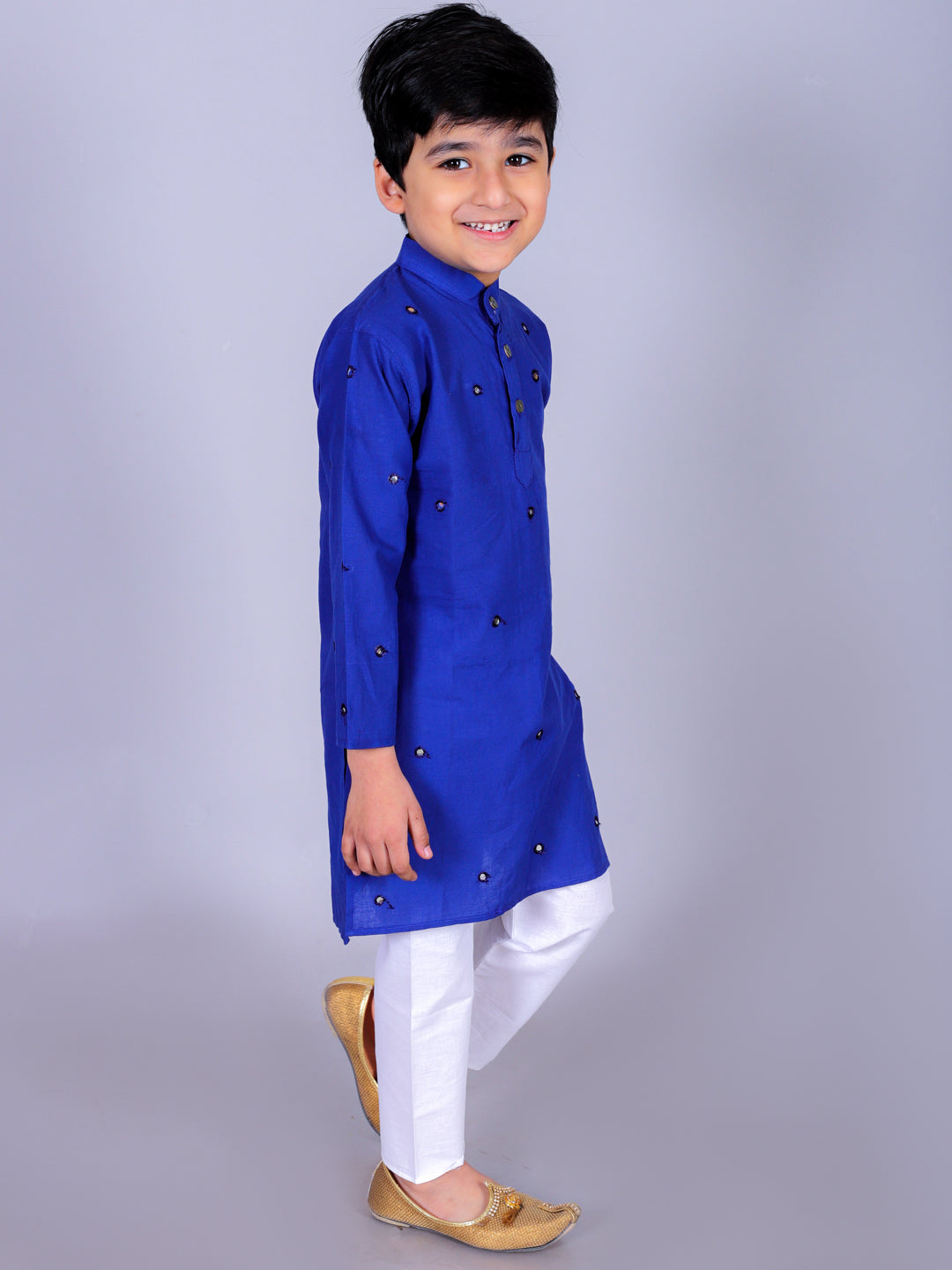 Anuttara Navy Blue Cotton Blend Straight Kurta & Pyjama Set_FJB1025