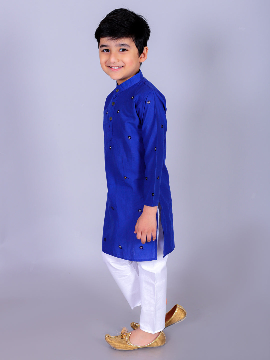 Anuttara Navy Blue Cotton Blend Straight Kurta & Pyjama Set_FJB1025