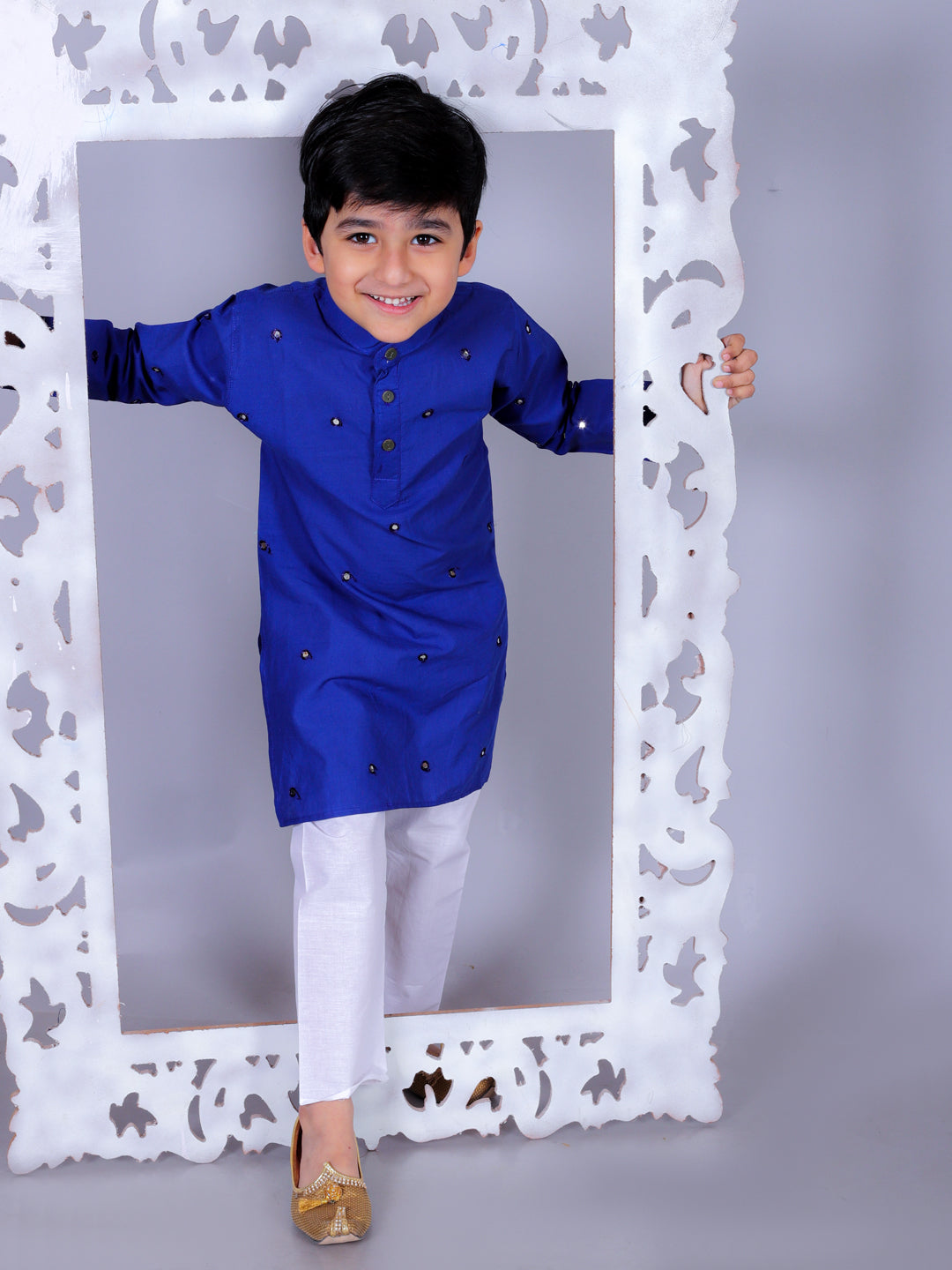 Anuttara Navy Blue Cotton Blend Straight Kurta & Pyjama Set_FJB1025