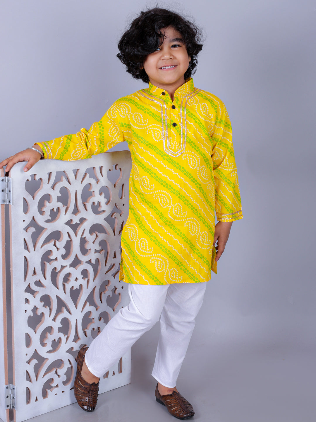 Anuttara Yellow Cotton Blend Straight Kurta & Pyjama Set_FJB1029