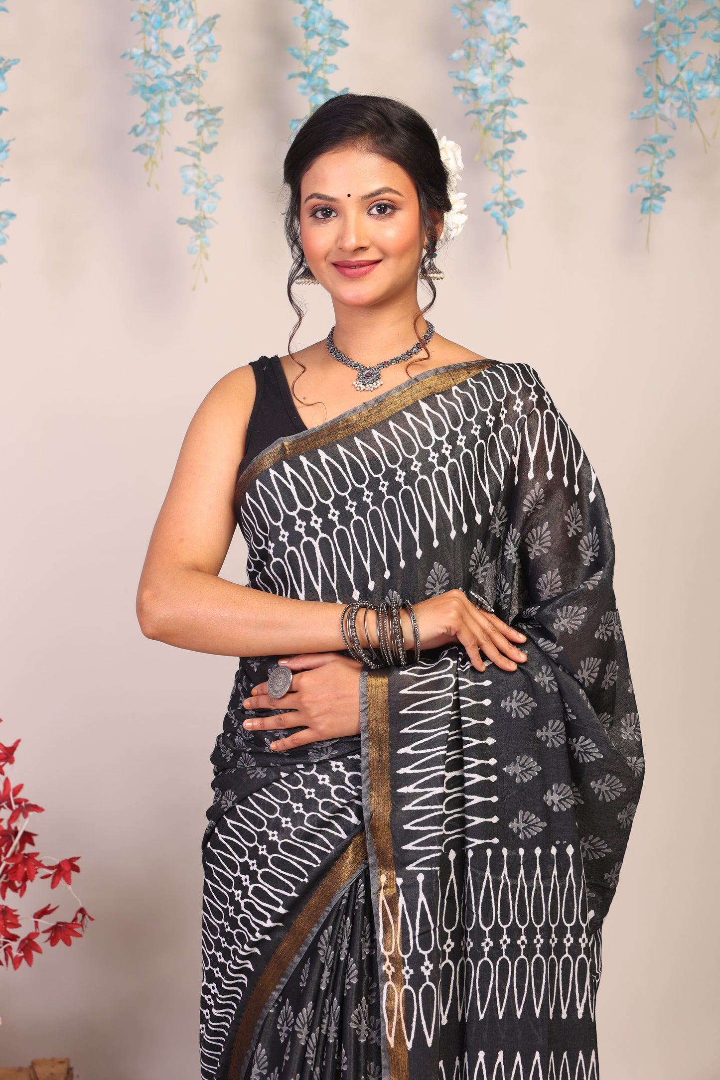 Anuttara Bhagalpuri Black & White Cotton Silk Floral Saree with Unstitched Blouse_AFS1042-FS