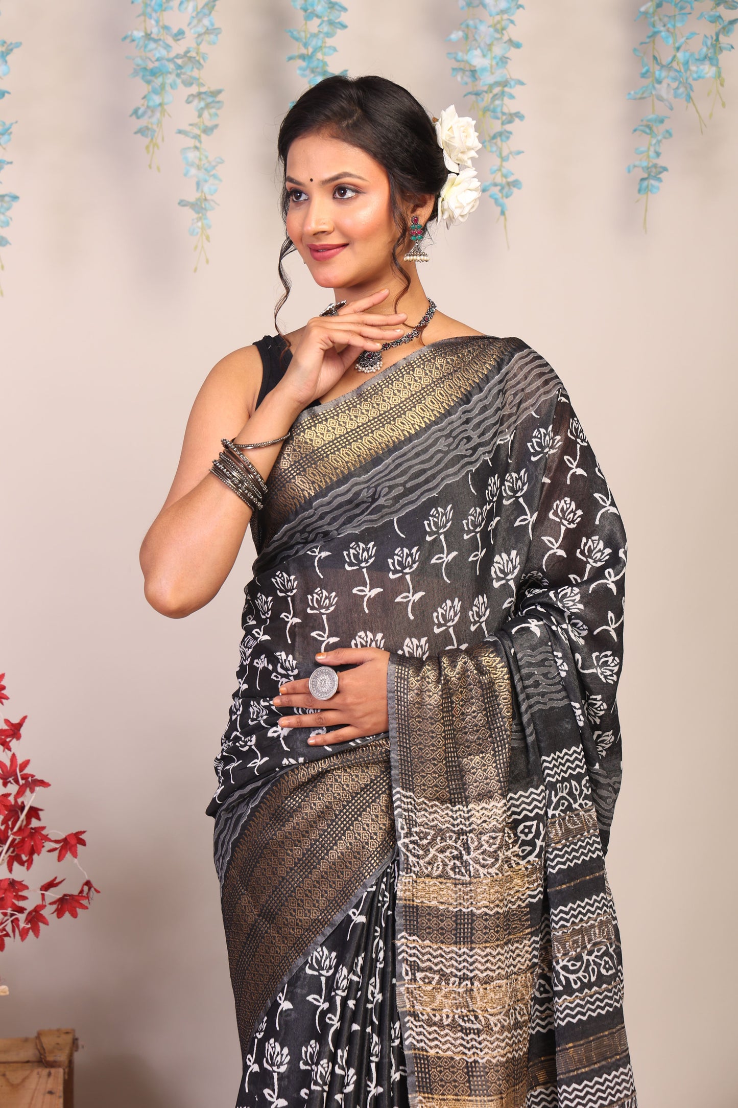 Anuttara Bhagalpuri Black & White Cotton Silk Floral Saree with Unstitched Blouse_AFS1053-FS