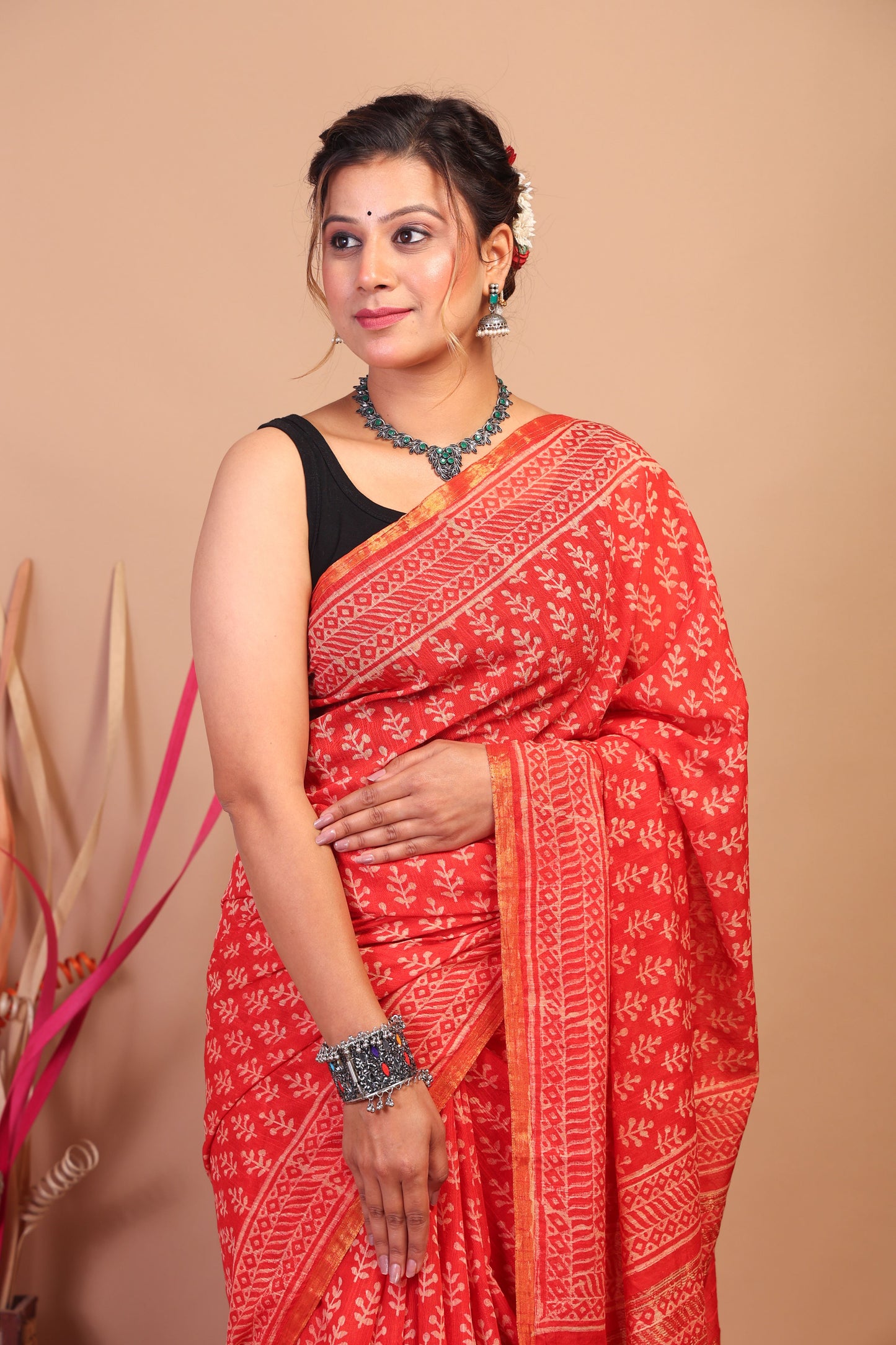Anuttara Bhagalpuri Red Cotton Silk Floral Saree with Unstitched Blouse_AFS1061-FS