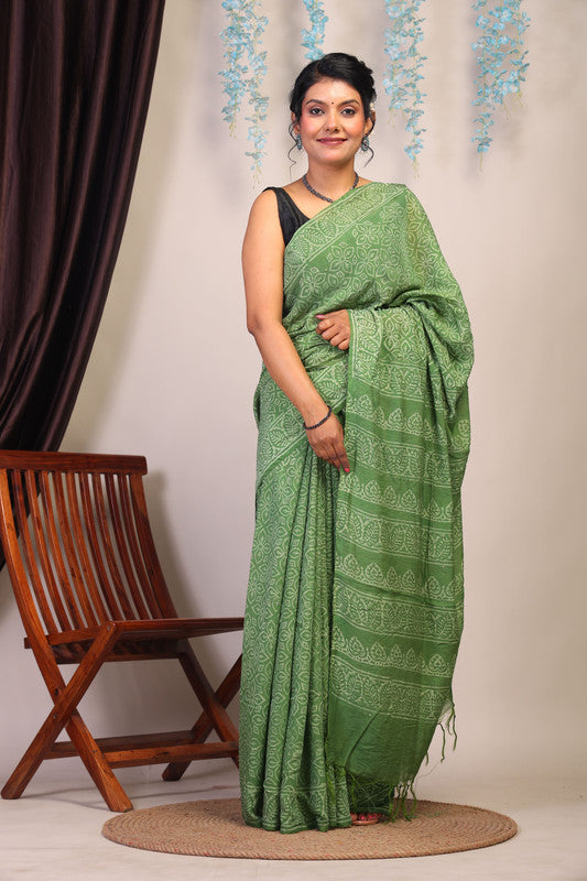 Anuttara Bhagalpuri Green Cotton Silk Floral Saree with Unstitched Blouse_AFS1073-FS