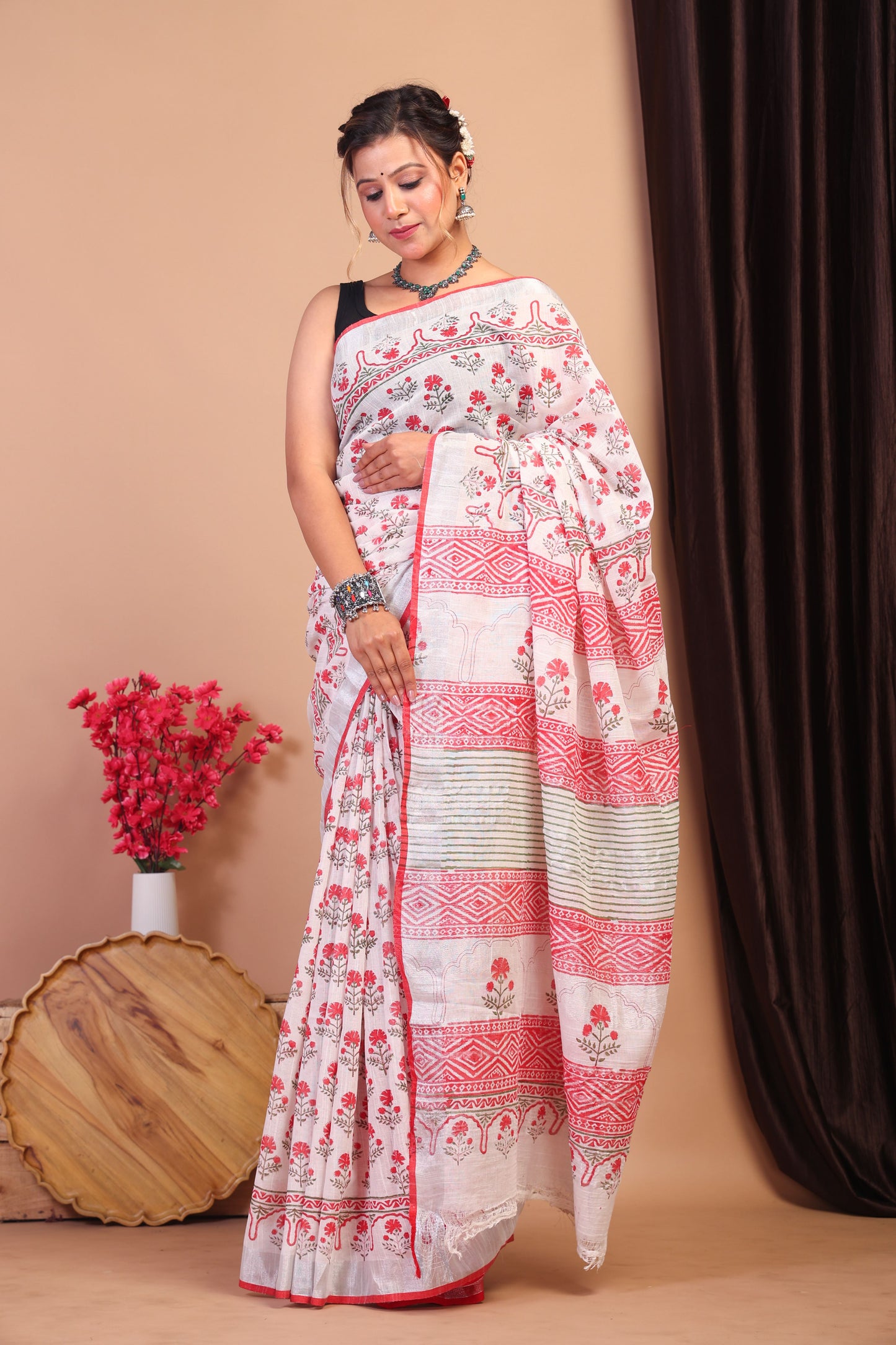Anuttara Bhagalpuri White:Red Cotton Linen Hand Block Saree with Blouse_AFS1081-FS