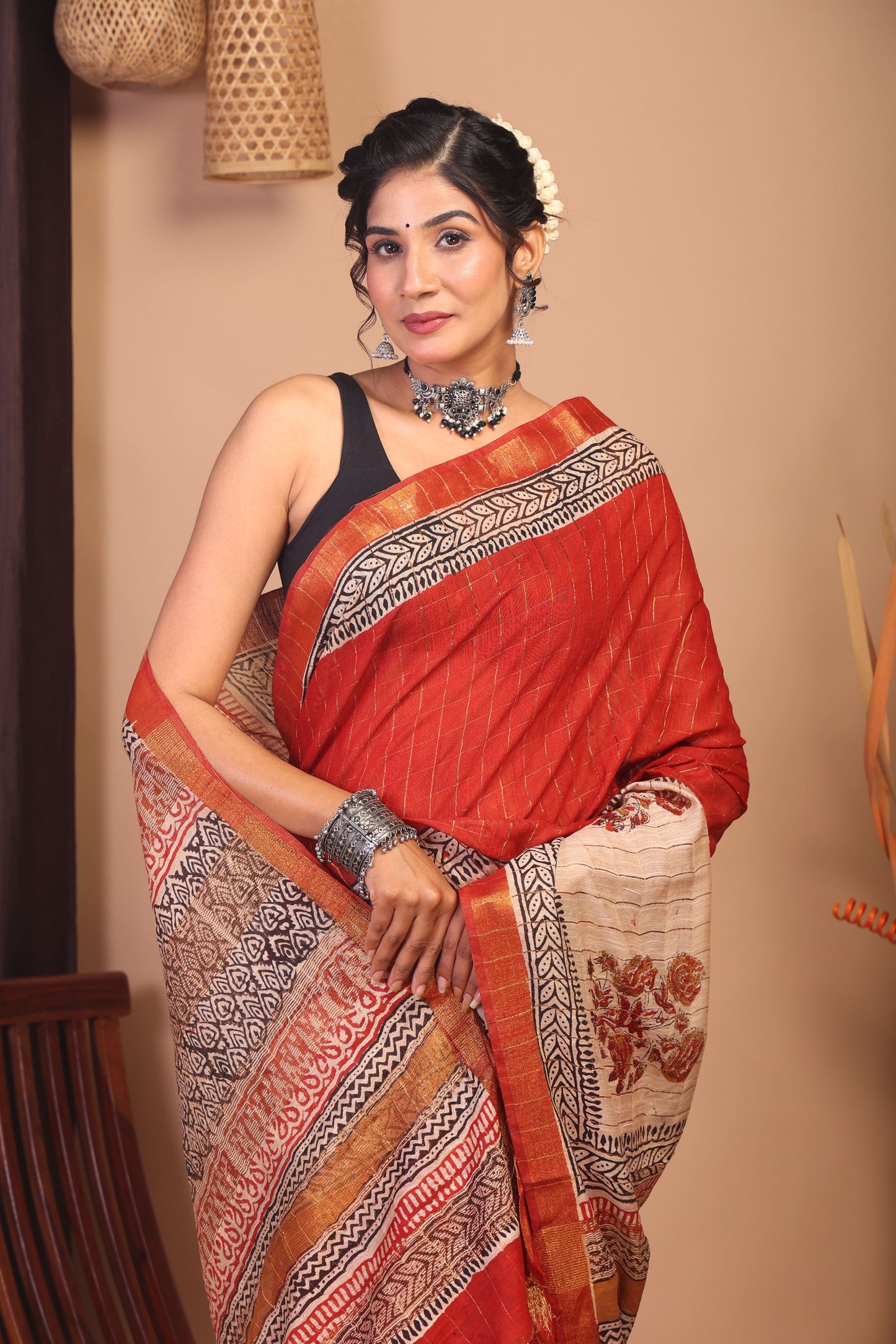 Anuttara Bhagalpuri Red & Beige Cotton Silk Floral Saree with Unstitched Blouse_AFS1153-FS