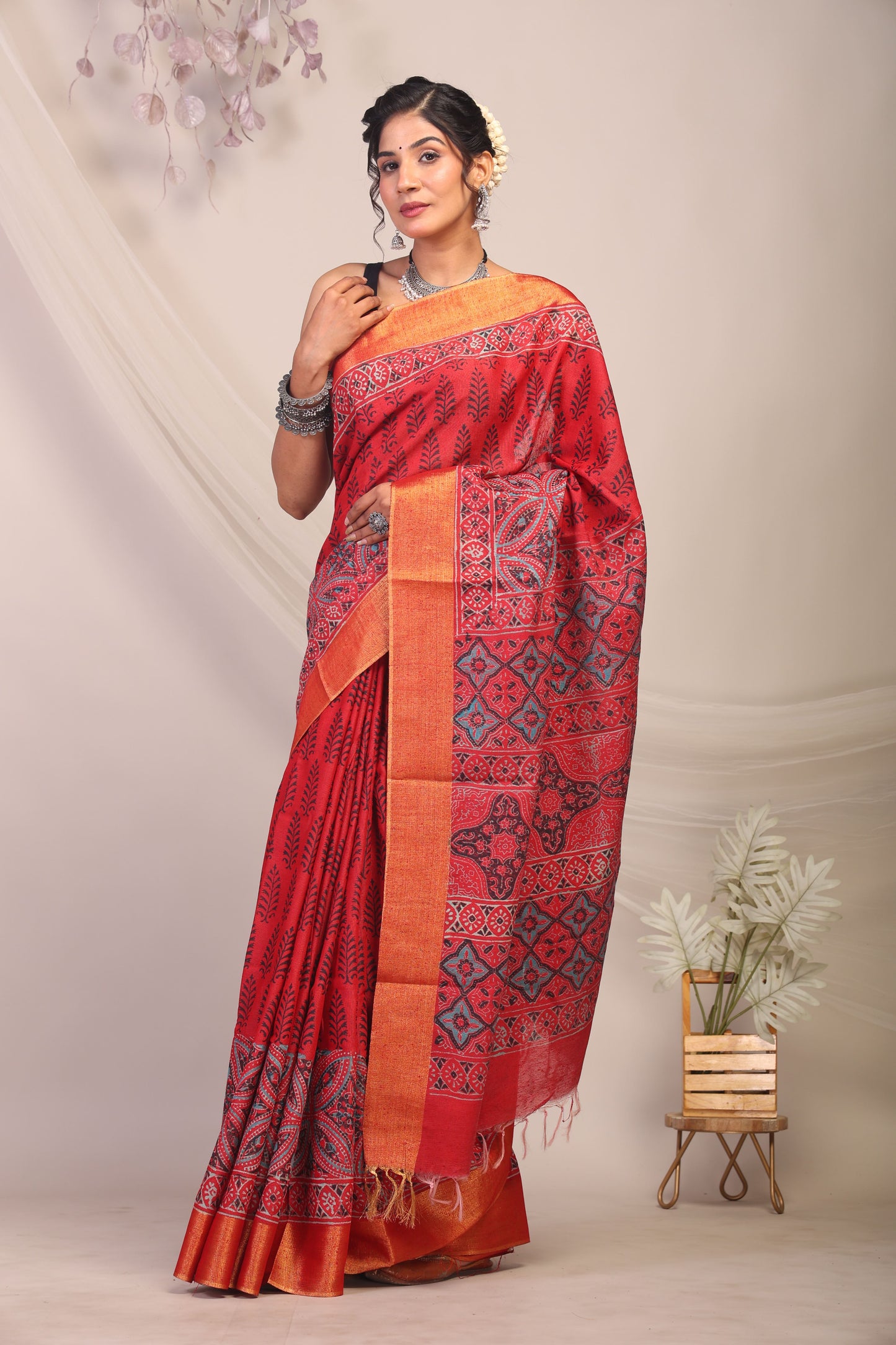 Anuttara Bhagalpuri Red Cotton Silk Floral/Ajrakh Saree with Unstitched Blouse_AFS1167-FS
