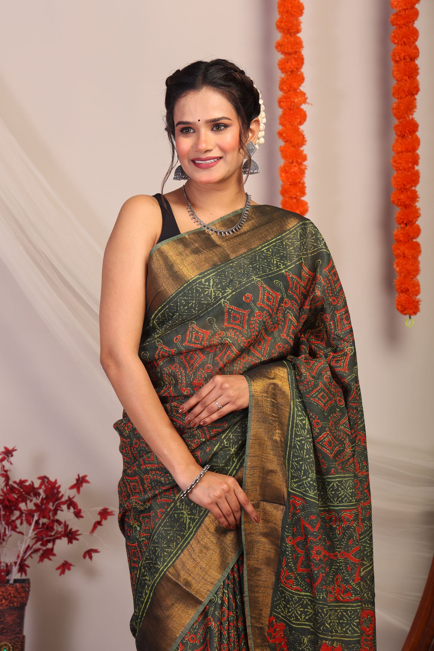Anuttara Bhagalpuri Green Cotton Silk Tribal Saree with Unstitched Blouse_AFS1174-FS