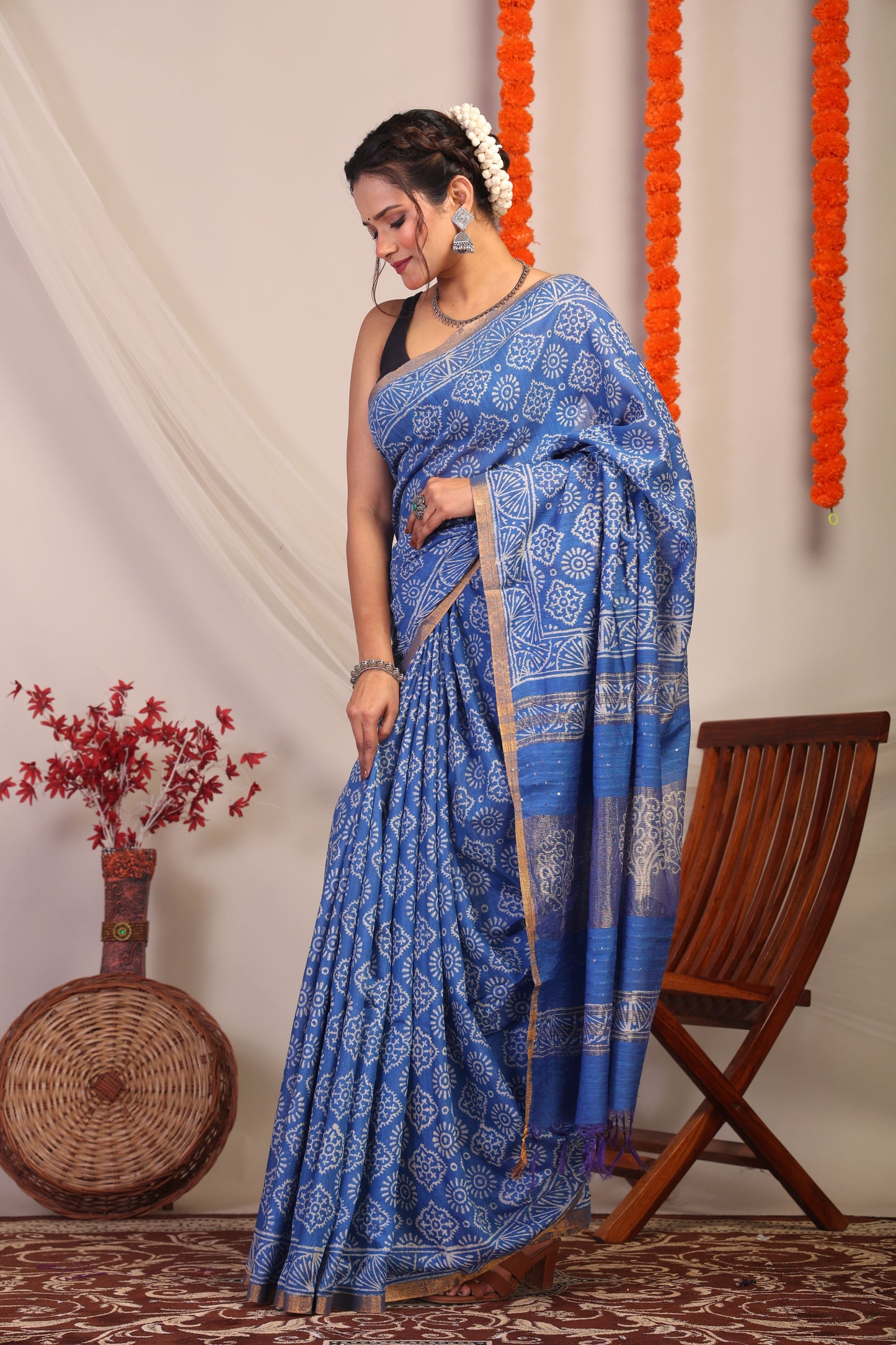 Anuttara Bhagalpuri Blue Cotton Silk Floral Saree with Unstitched Blouse_AFS1186-FS
