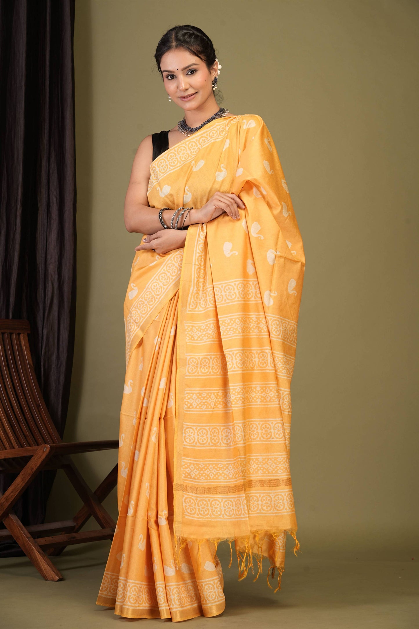 Anuttara Bhagalpuri Yellow Cotton Silk Animal (Duck Print) Saree with Unstitched Blouse_AFS1375-FS