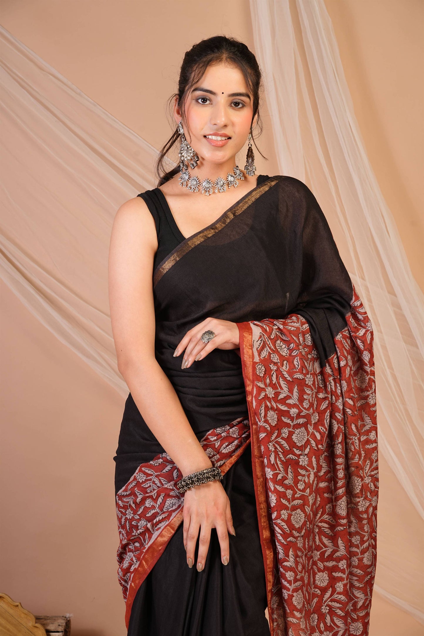 Anuttara Bhagalpuri Black::Red Cotton Silk (Art Silk) Floral Saree with Unstitched Blouse_AFS1451-FS