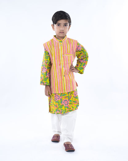 Anuttara Parrot Green Pure Cotton Straight Kurta Waistcoat & Pyjama Set_FJB1040