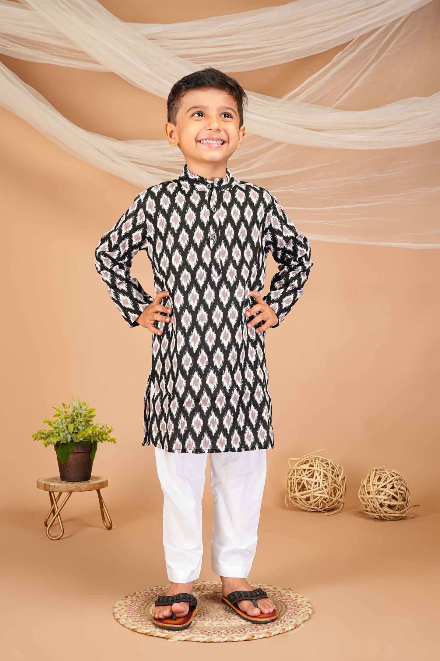 FabJunior Multicolor Pure Cotton Straight Kurta & Pyjama Set_FJB1048