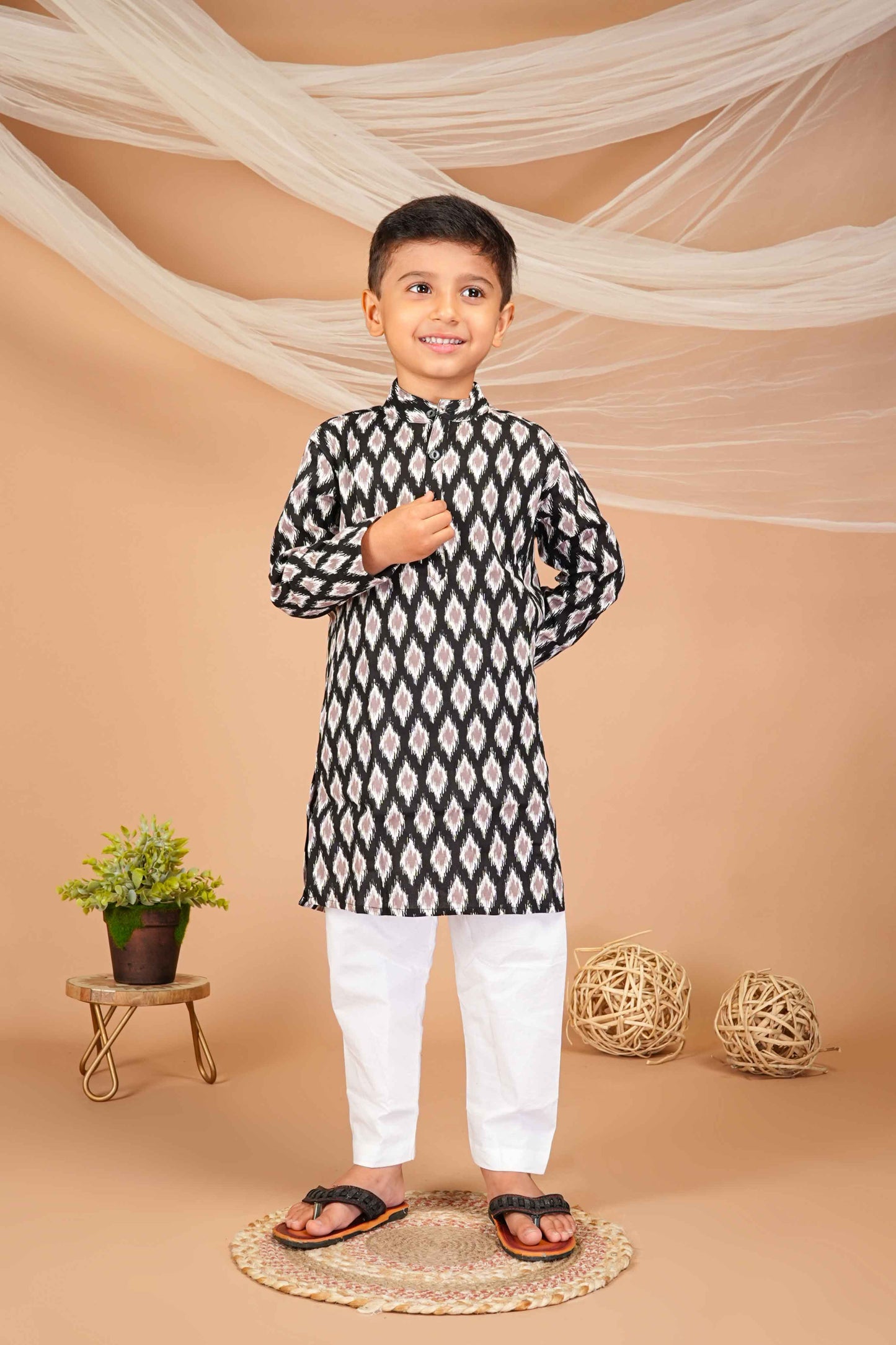 FabJunior Multicolor Pure Cotton Straight Kurta & Pyjama Set_FJB1048