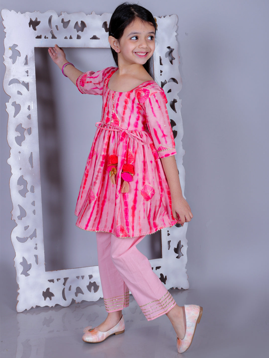 Girls Pink Cotton Blend Anarkali/Flared Kurta & Pant Set