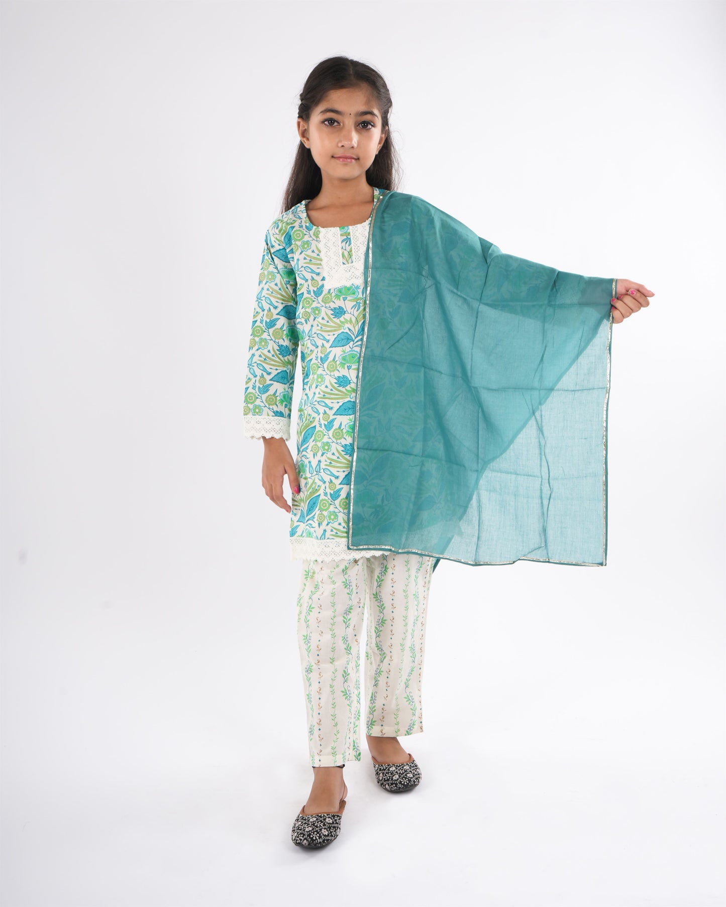 Green Pure Cotton Straight Kurta, Pant & Dupatta Set